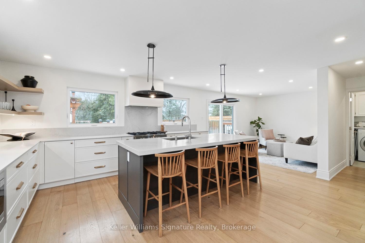 Photo 18 of 2286 Glastonbury Road, Burlington, Brant Hills — HOMEH