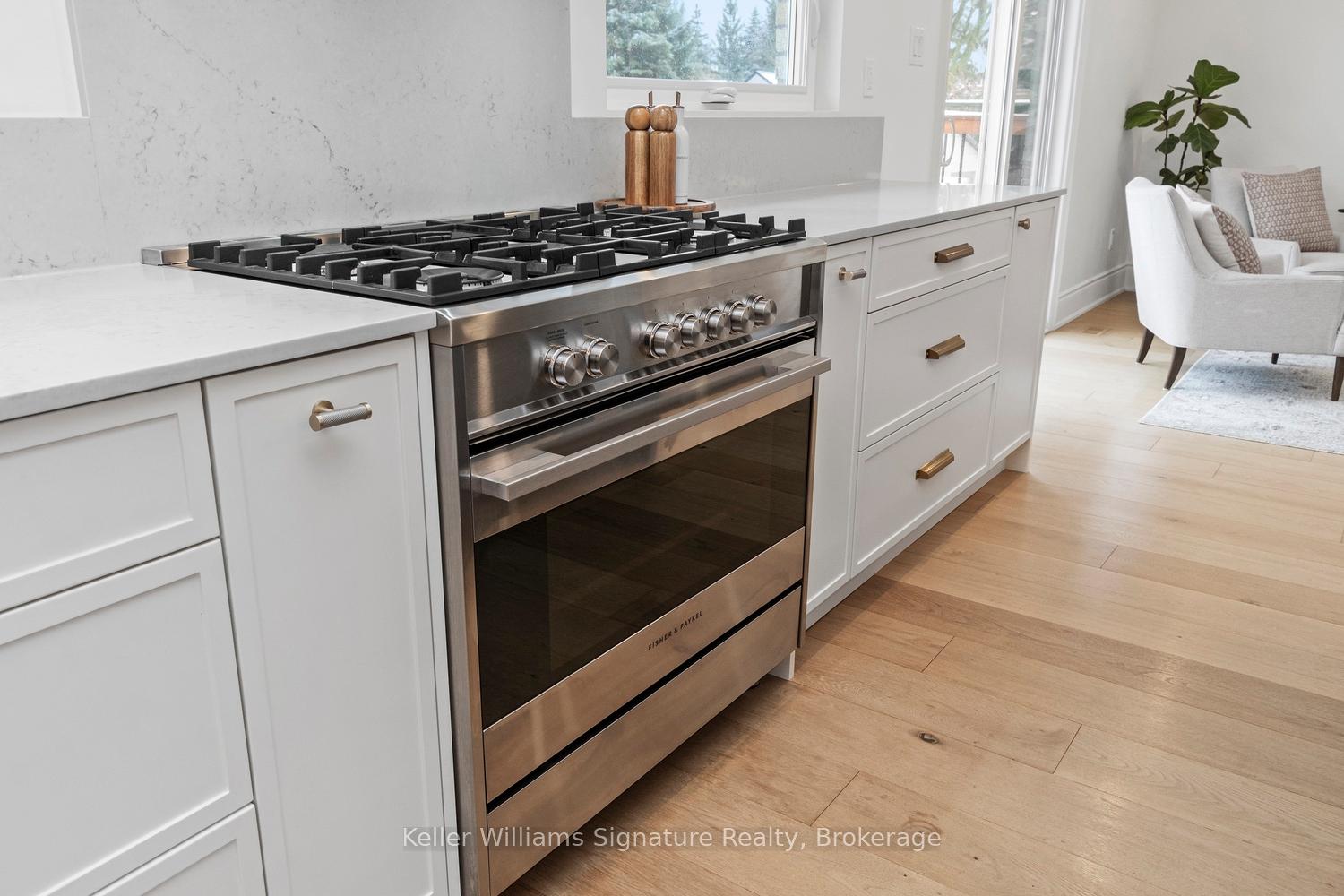 Photo 19 of 2286 Glastonbury Road, Burlington, Brant Hills — HOMEH