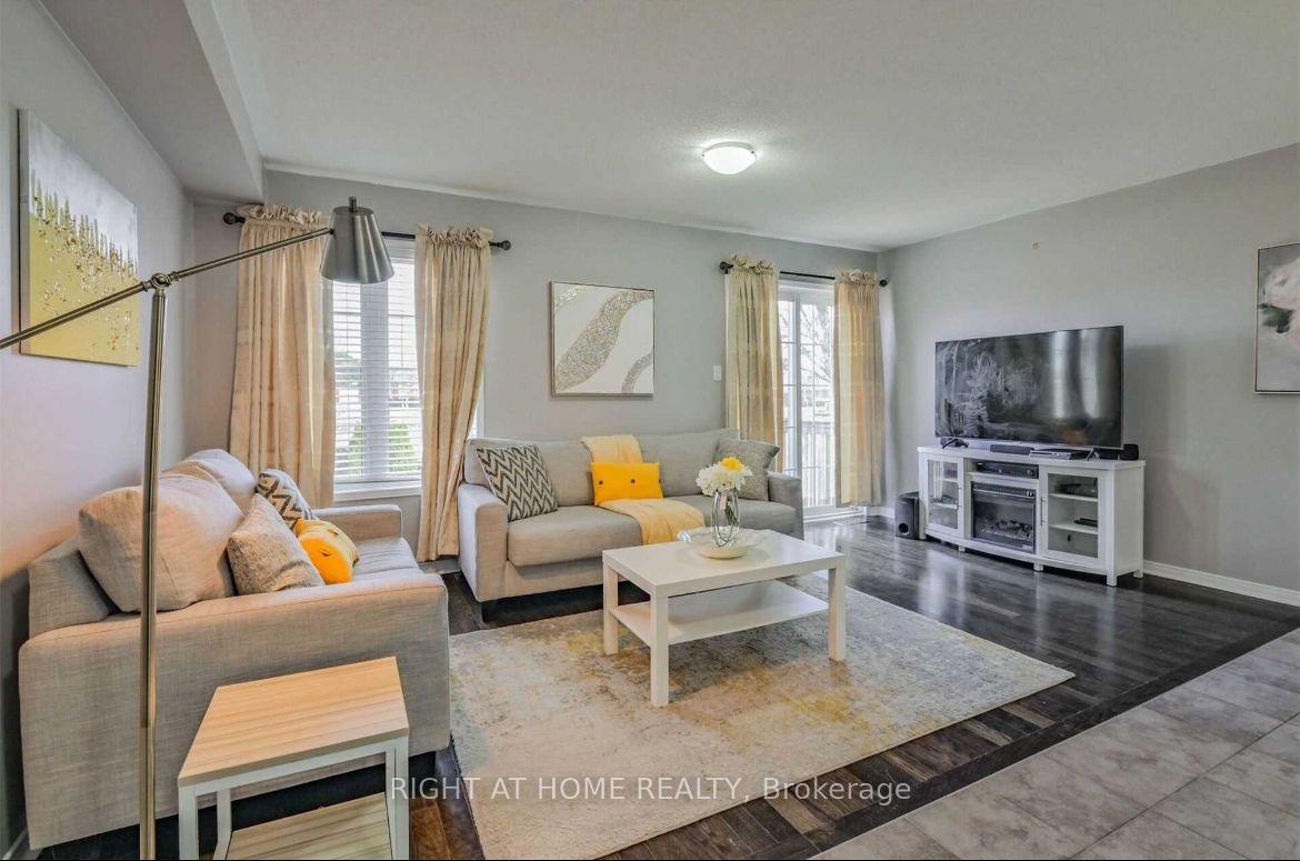 Photo 6 of 804 Mccue Drive, Oshawa, Taunton — HOMEH