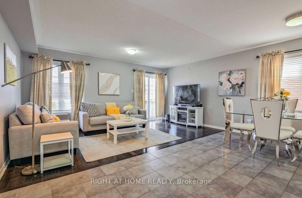 Photo 8 of 804 Mccue Drive, Oshawa, Taunton — HOMEH