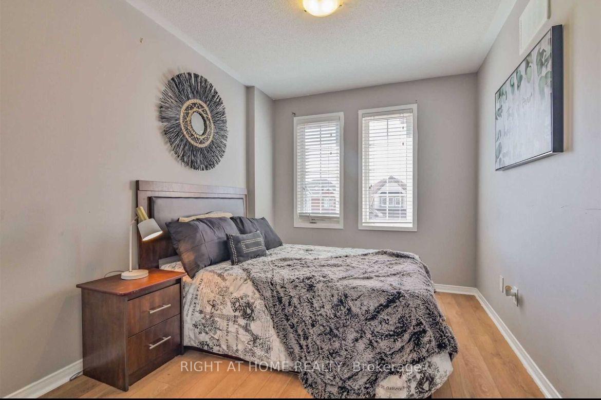 Photo 18 of 804 Mccue Drive, Oshawa, Taunton — HOMEH