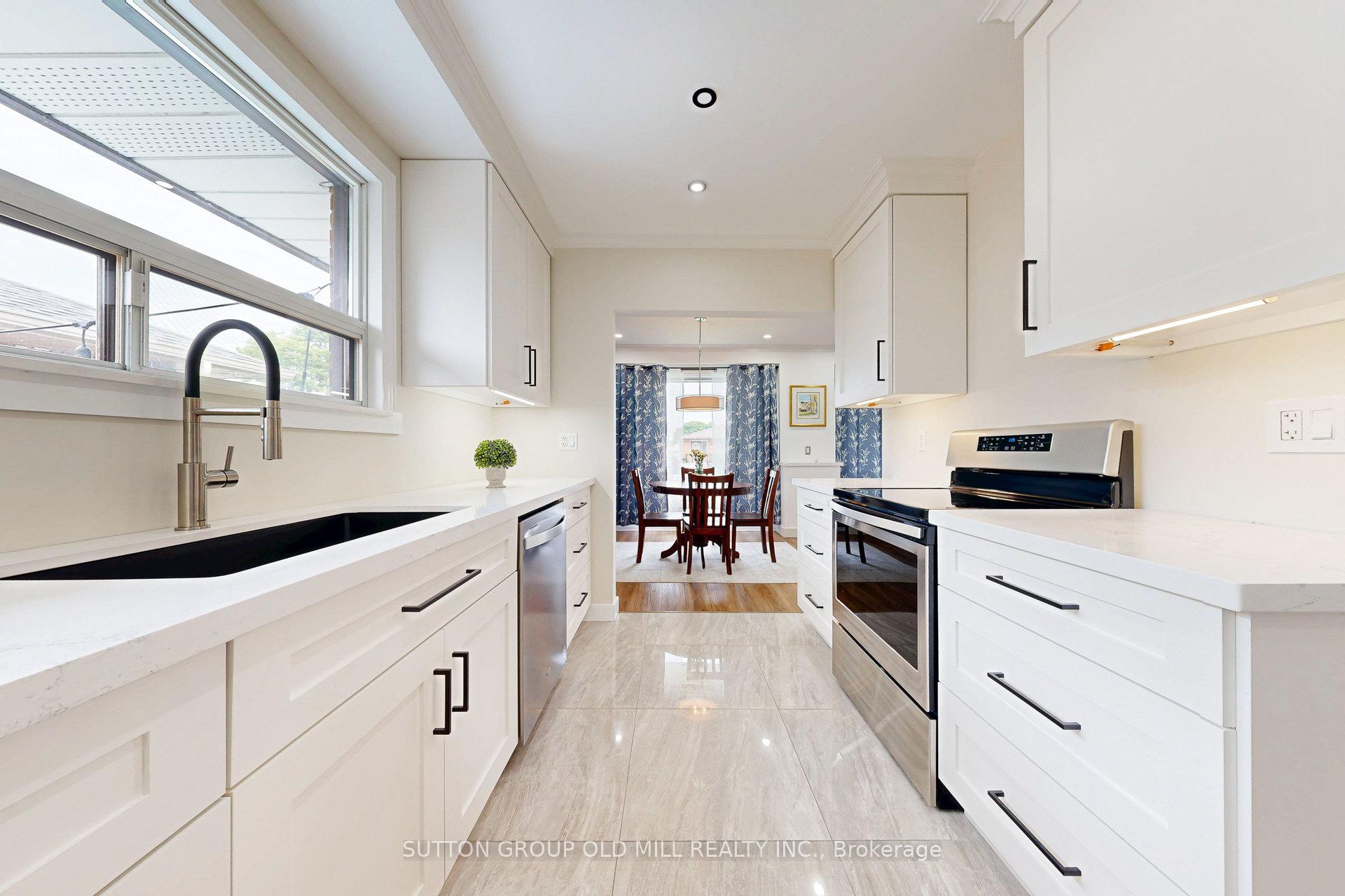 Photo 7 of 65 Ashwood Crescent, Brampton, Avondale — HOMEH