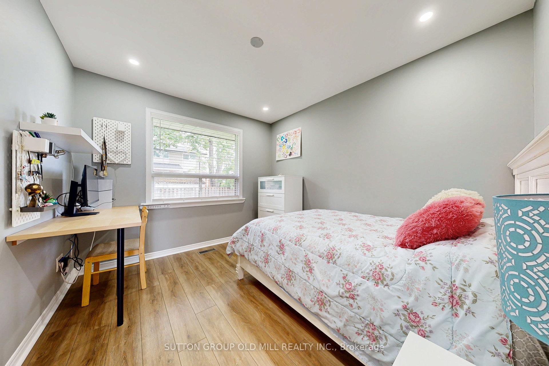 Photo 13 of 65 Ashwood Crescent, Brampton, Avondale — HOMEH