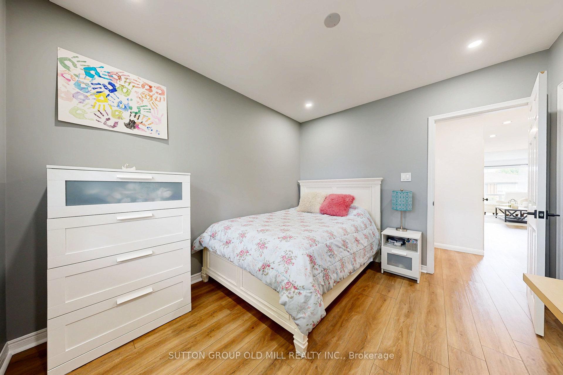 Photo 32 of 65 Ashwood Crescent, Brampton, Avondale — HOMEH