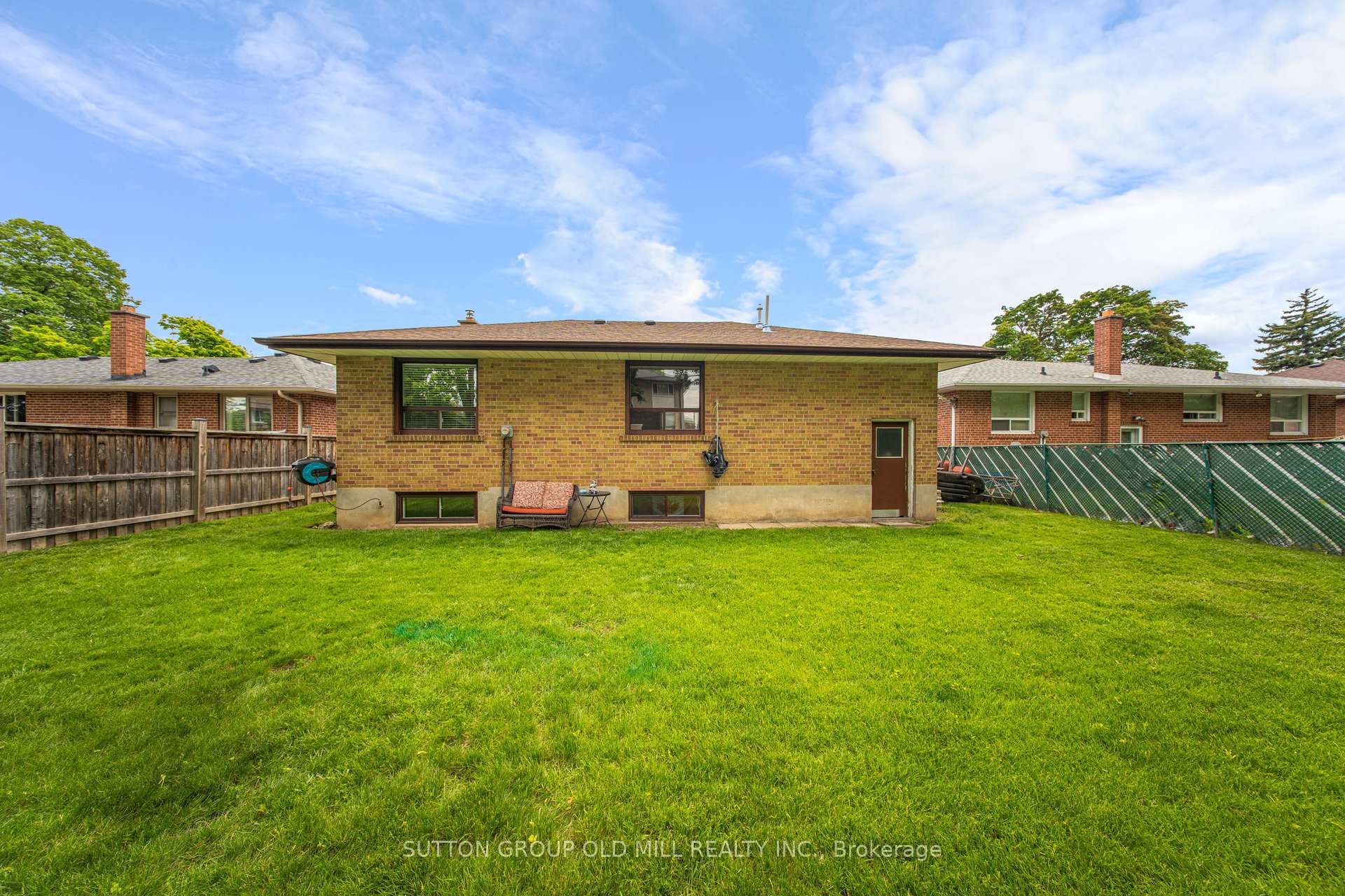 Photo 27 of 65 Ashwood Crescent, Brampton, Avondale — HOMEH