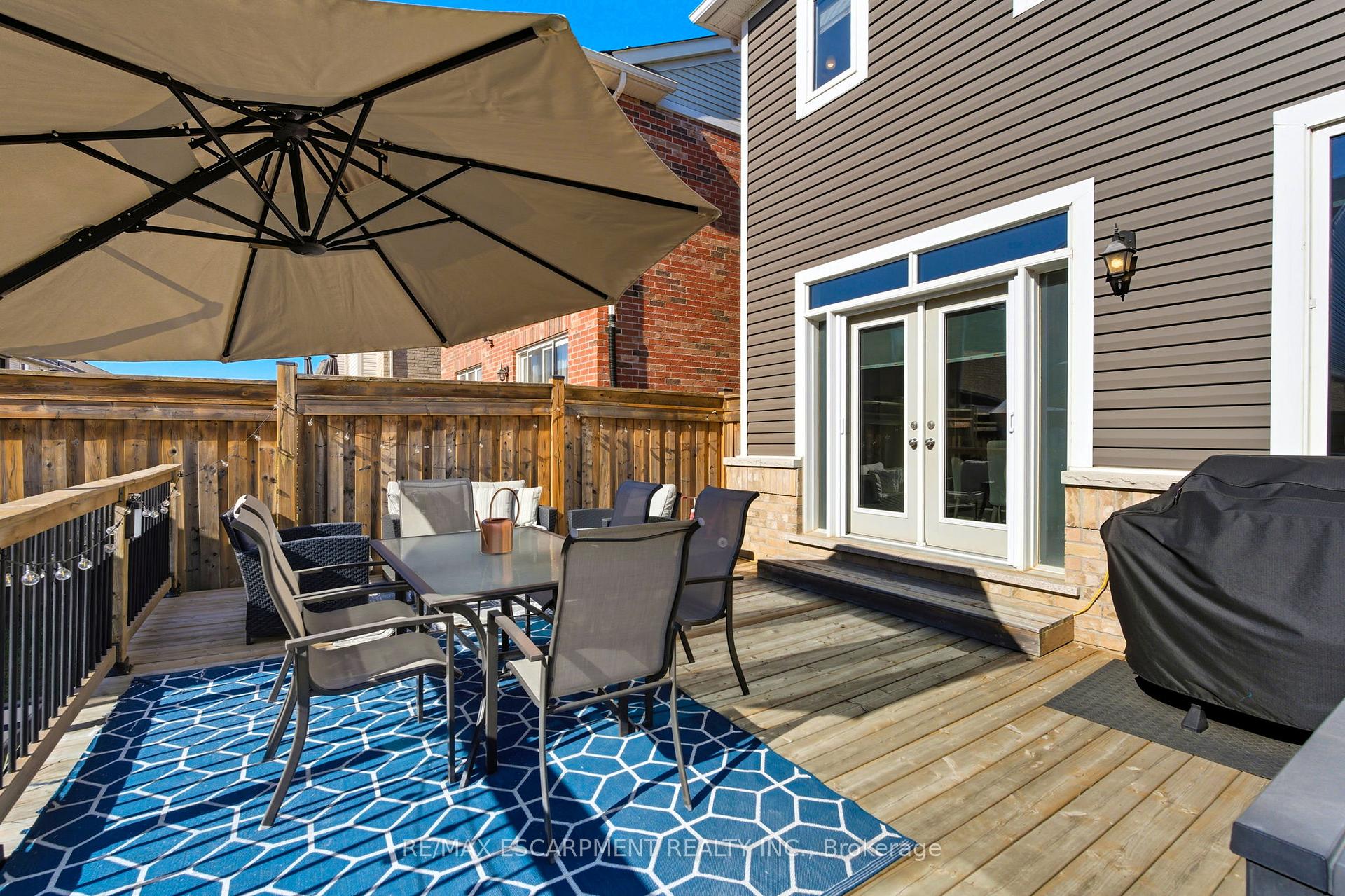 Photo 37 of 15 Bastia Street E, Hamilton, Waterdown — HOMEH