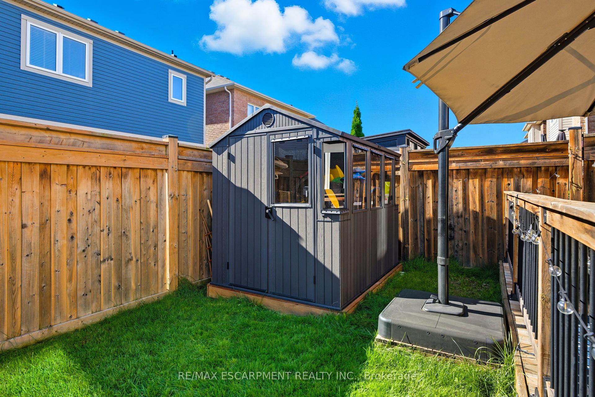 Photo 39 of 15 Bastia Street E, Hamilton, Waterdown — HOMEH