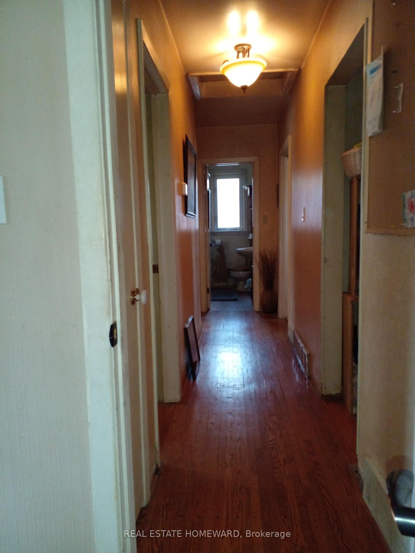 Photo 9 of 106 Easthaven Street, Oshawa, Eastdale — HOMEH