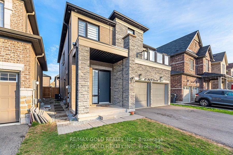 Photo 5 of 49 Argelia Crescent, Brampton, Credit Valley — HOMEH