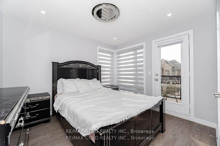 Photo 10 of 49 Argelia Crescent, Brampton, Credit Valley — HOMEH