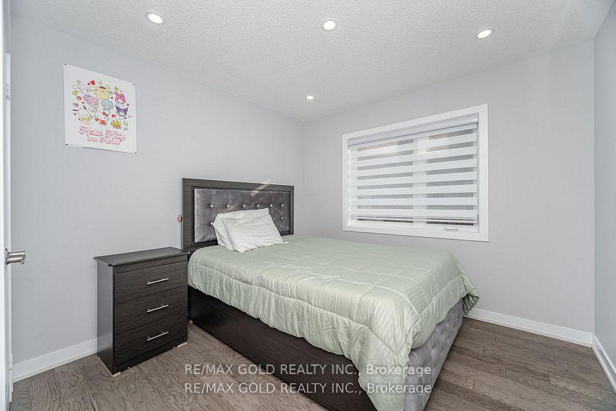 Photo 13 of 49 Argelia Crescent, Brampton, Credit Valley — HOMEH