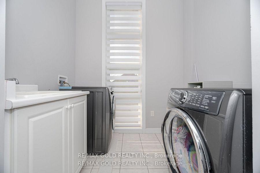 Photo 14 of 49 Argelia Crescent, Brampton, Credit Valley — HOMEH
