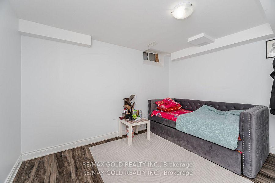 Photo 35 of 49 Argelia Crescent, Brampton, Credit Valley — HOMEH