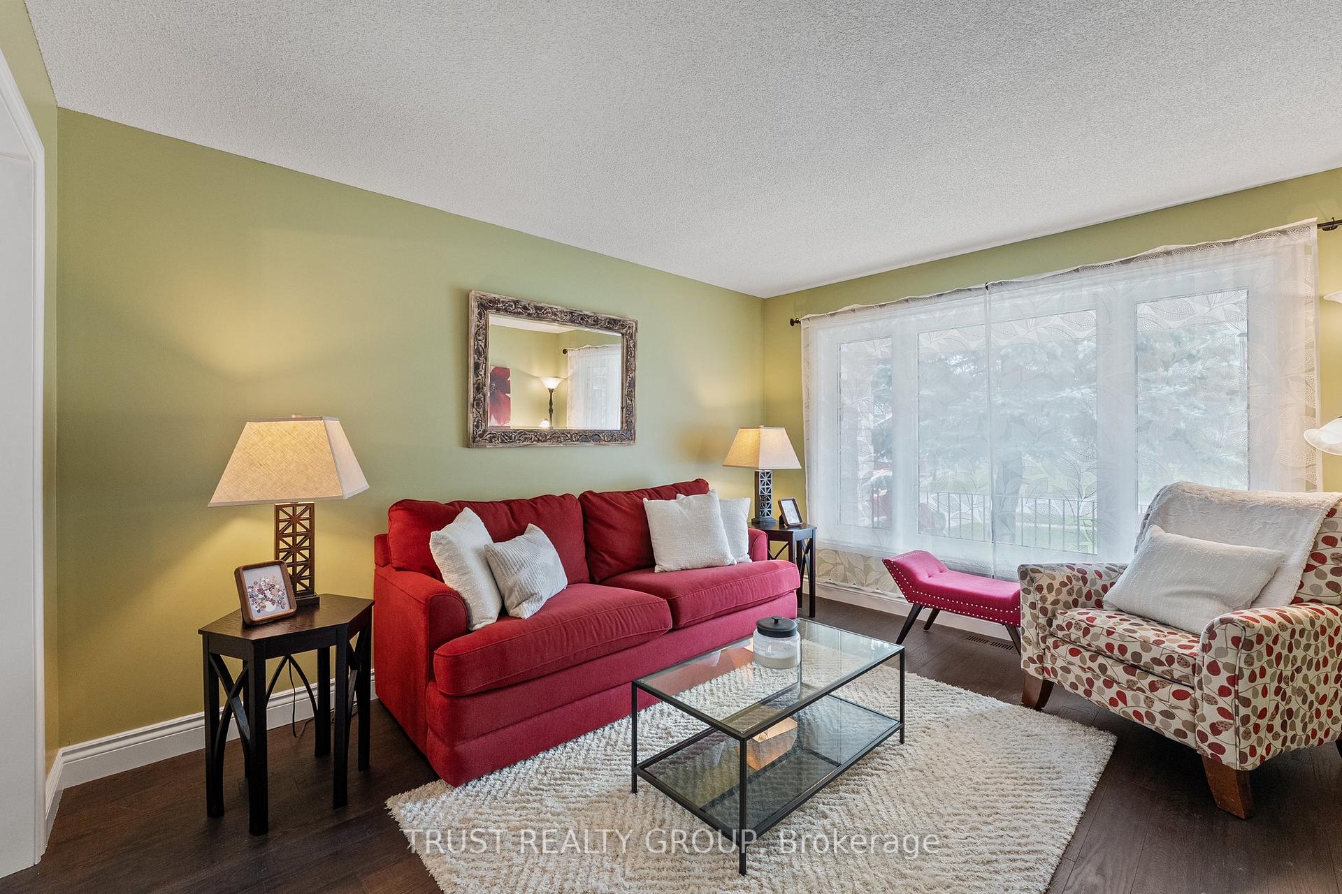 Photo 16 of 46 Muir Drive, Barrie, Ardagh — HOMEH