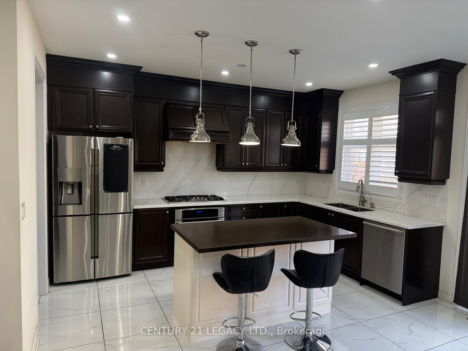 Photo 3 of 8 George Gray Drive, Brampton, Sandringham-Wellington North — HOMEH