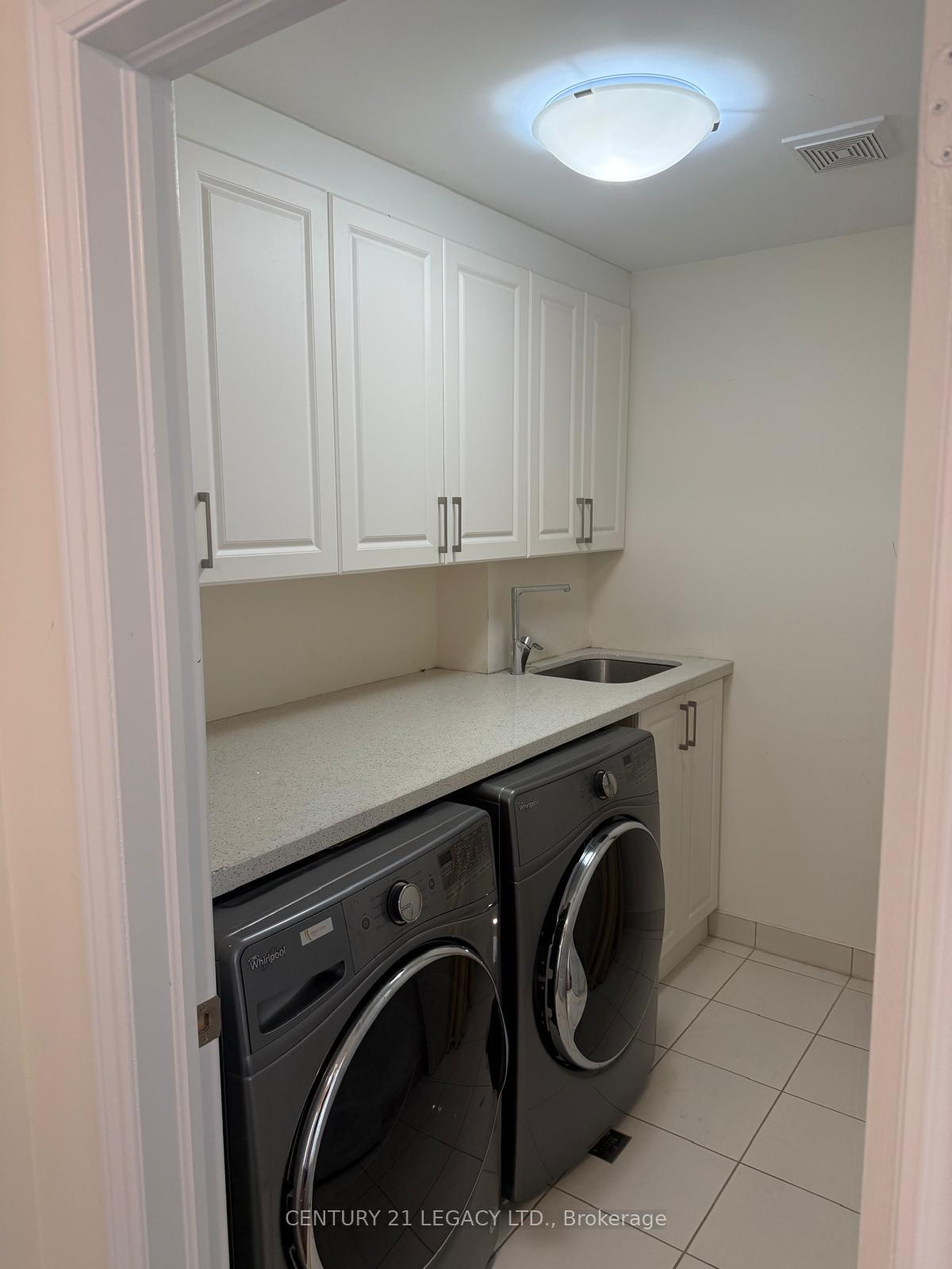 Photo 9 of 8 George Gray Drive, Brampton, Sandringham-Wellington North — HOMEH