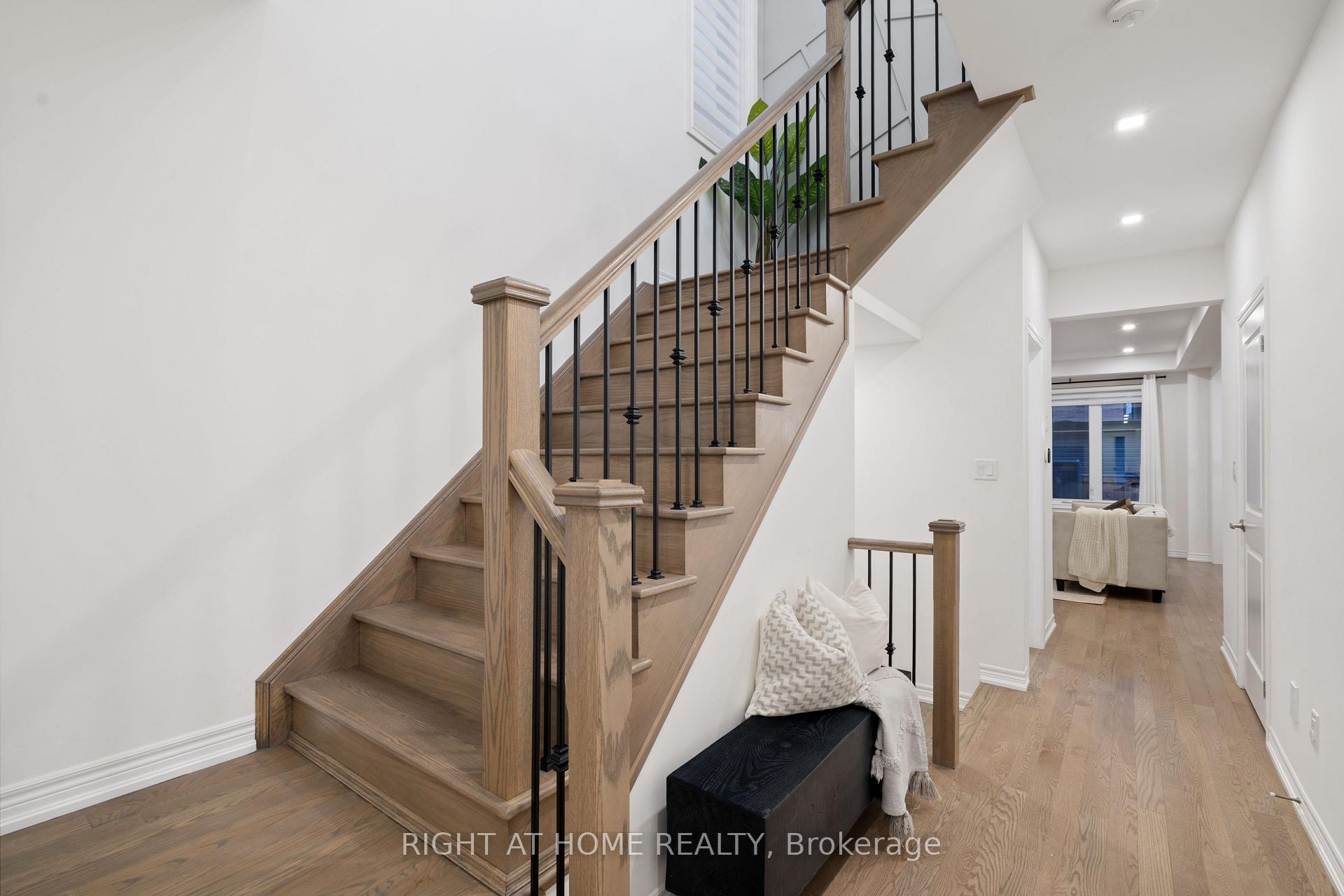 Photo 10 of 9 Angelfish Road, Brampton, Northwest Brampton — HOMEH