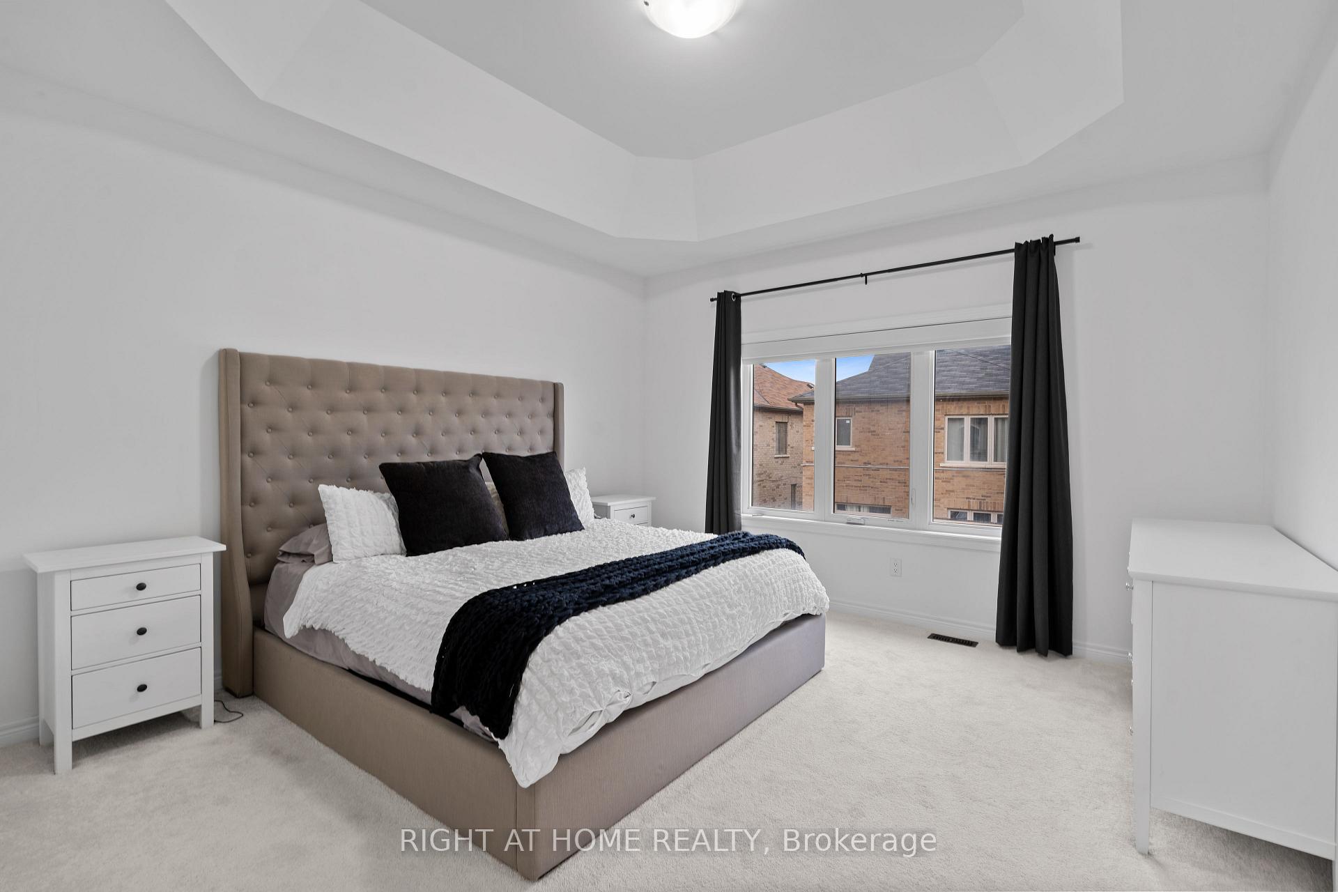 Photo 12 of 9 Angelfish Road, Brampton, Northwest Brampton — HOMEH