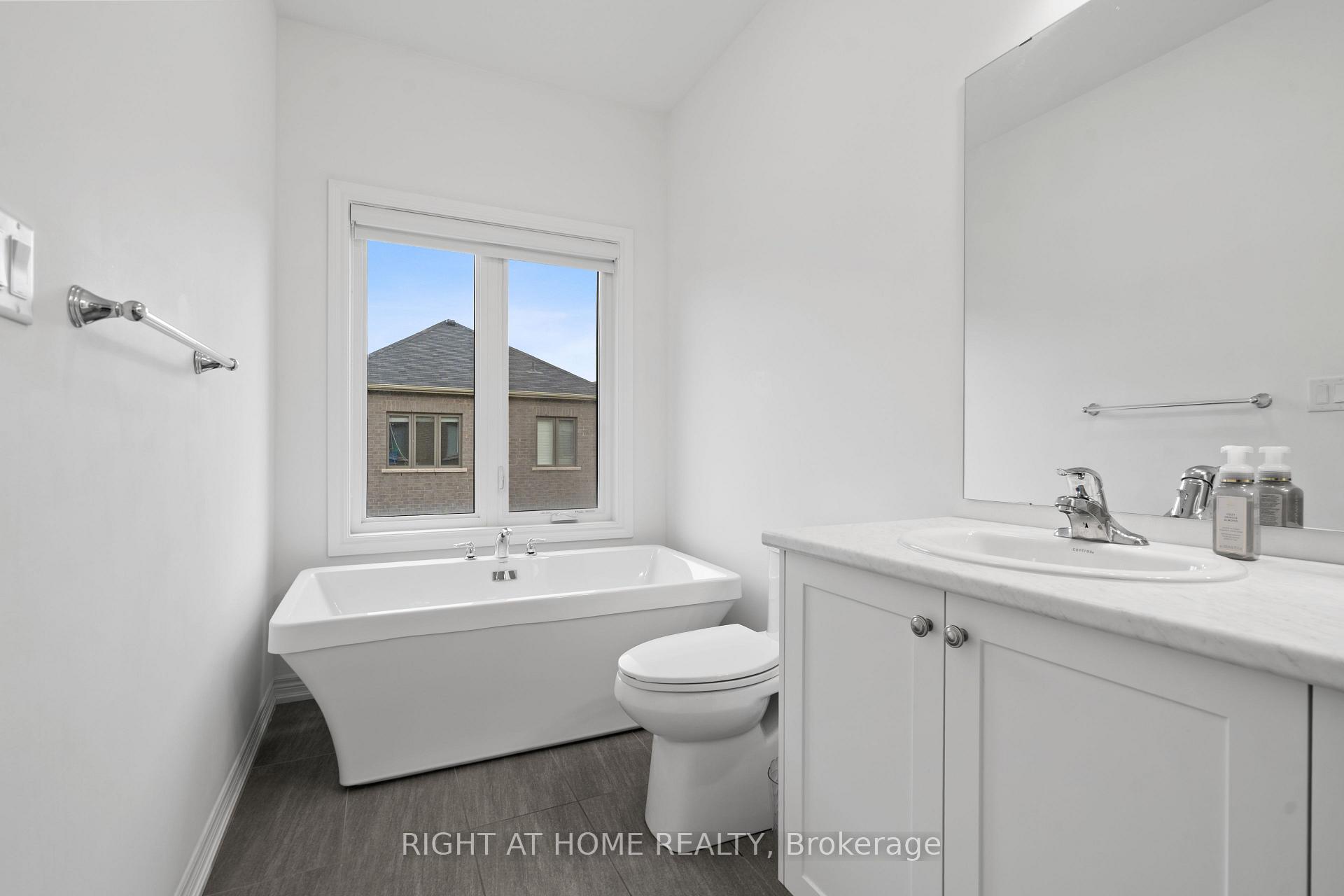 Photo 11 of 9 Angelfish Road, Brampton, Northwest Brampton — HOMEH