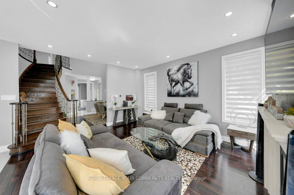 Photo 9 of 55 Pexton Avenue, Richmond Hill, Jefferson — HOMEH