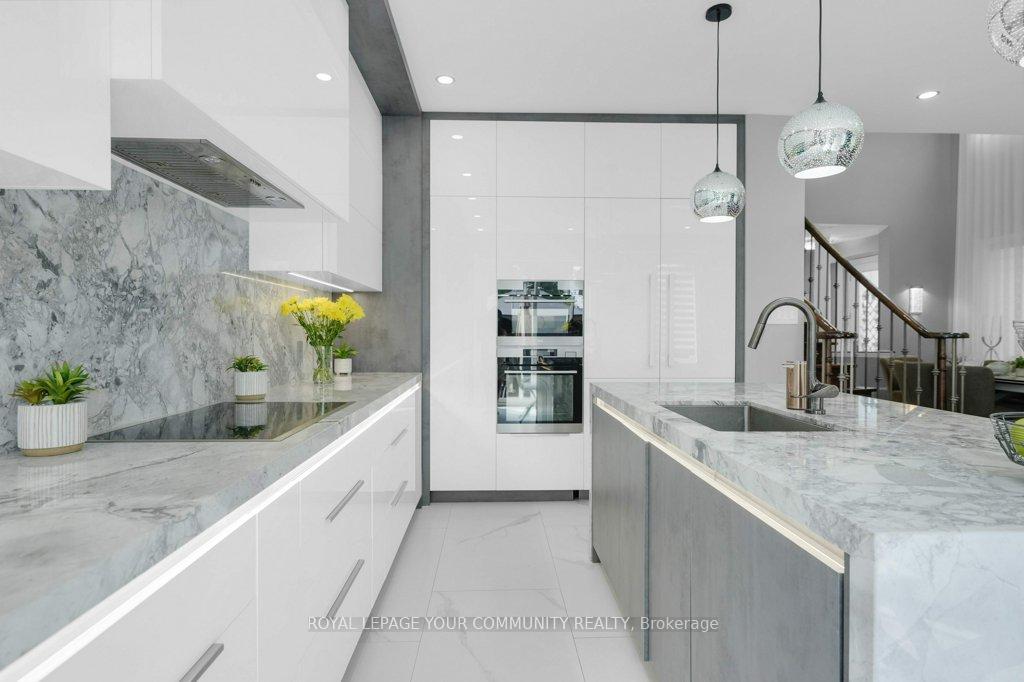 Photo 13 of 55 Pexton Avenue, Richmond Hill, Jefferson — HOMEH