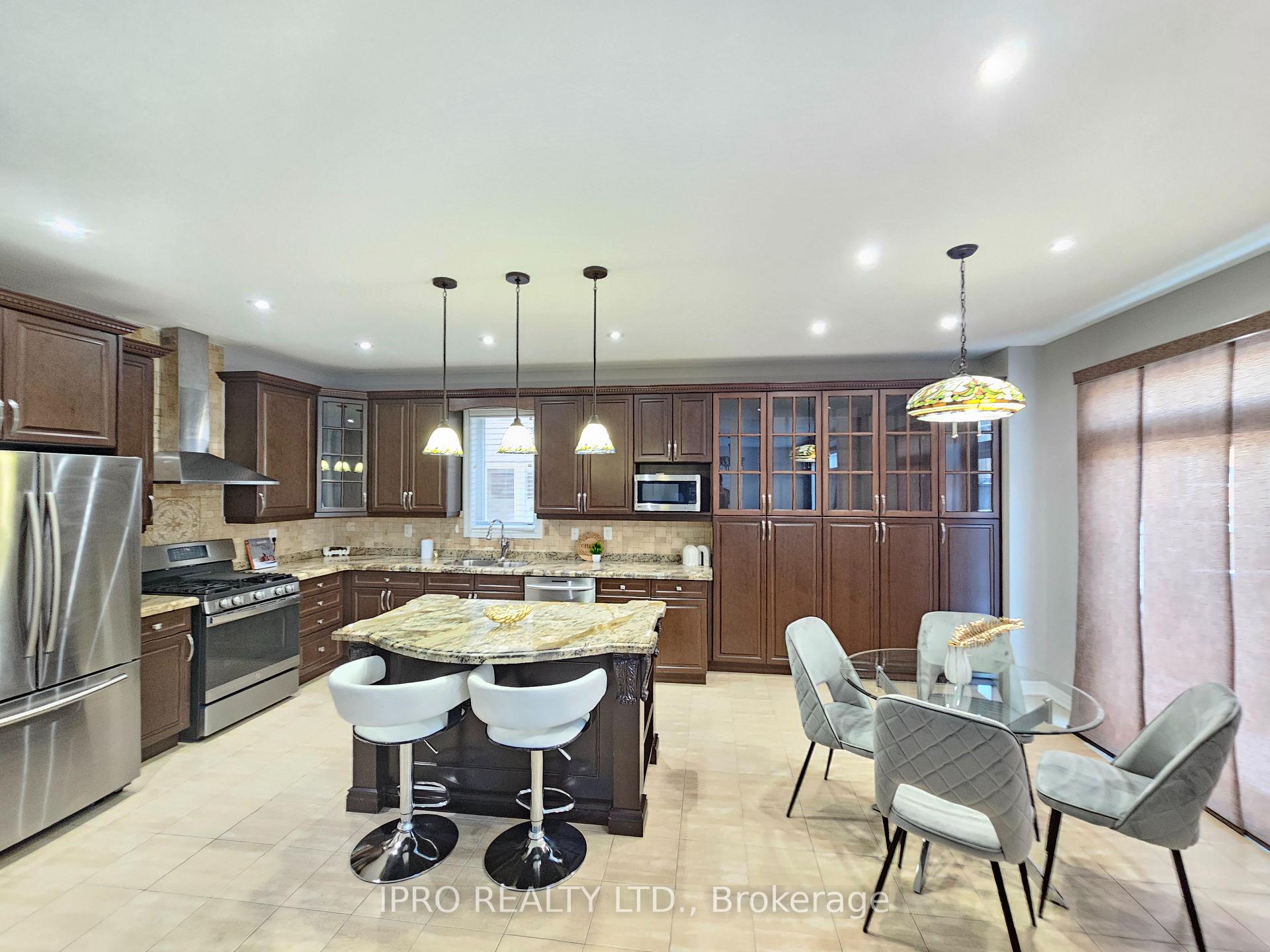 Photo 6 of 3339 Moses Way, Burlington, Alton — HOMEH