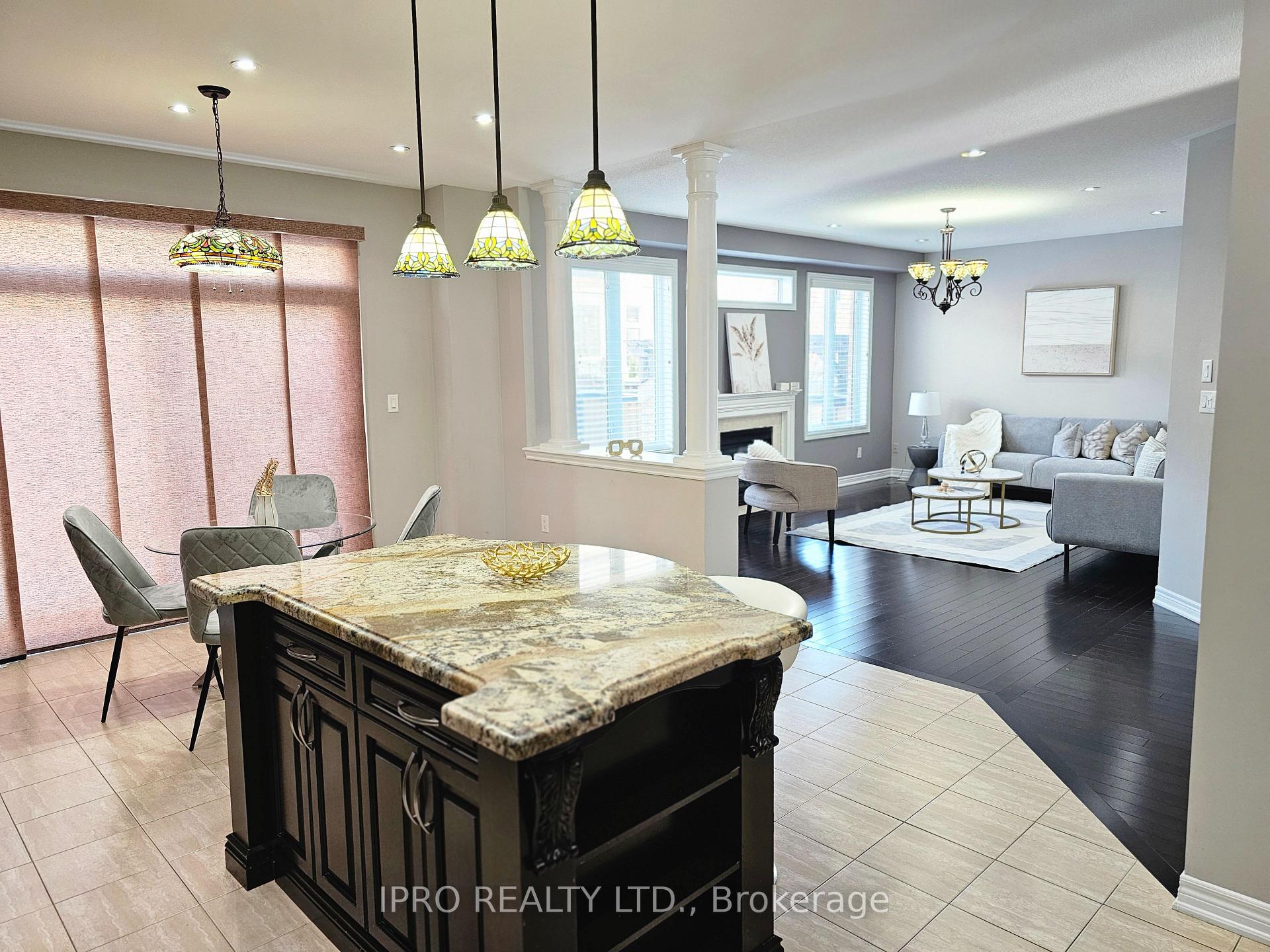 Photo 8 of 3339 Moses Way, Burlington, Alton — HOMEH