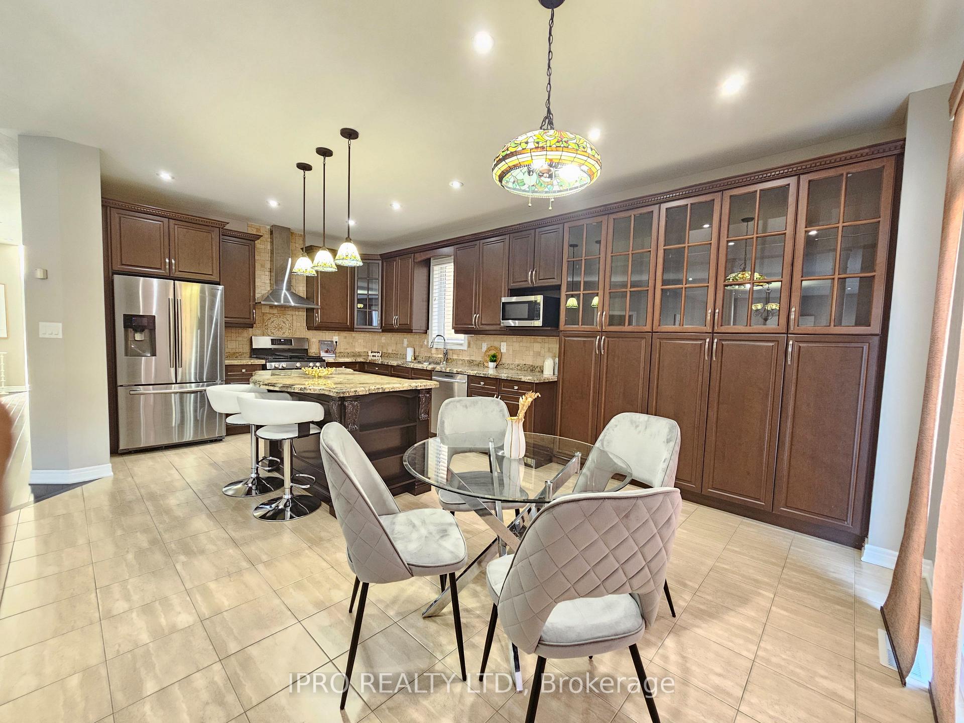 Photo 9 of 3339 Moses Way, Burlington, Alton — HOMEH