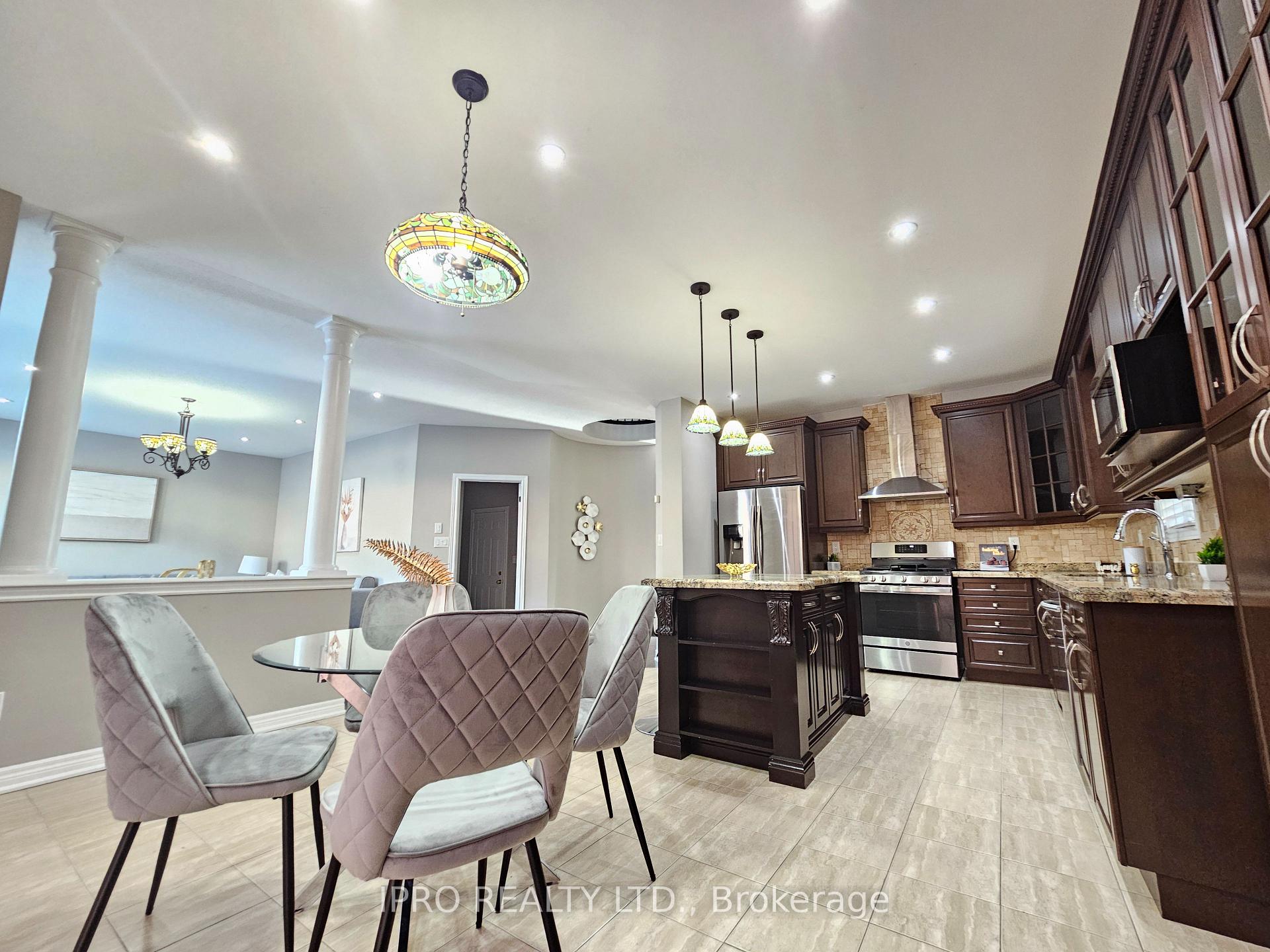 Photo 10 of 3339 Moses Way, Burlington, Alton — HOMEH