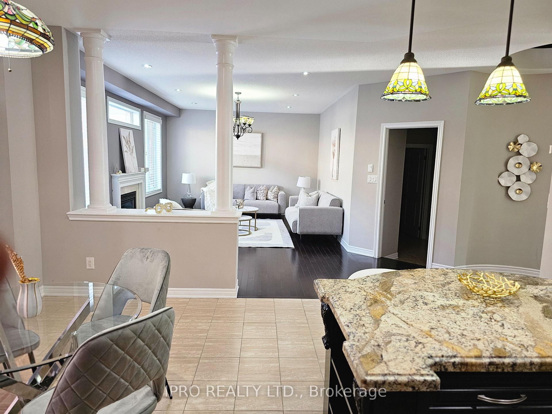 Photo 12 of 3339 Moses Way, Burlington, Alton — HOMEH