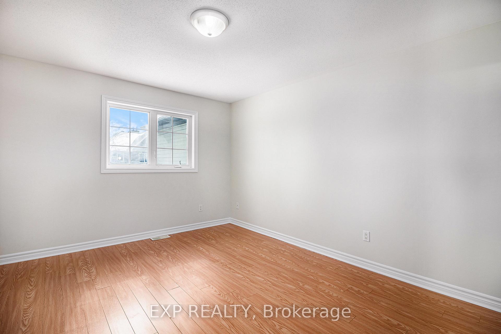 Photo 7 of 212 Bradwell Way, Ottawa, Blossom Park/Kemp Park/Findlay Creek — HOMEH