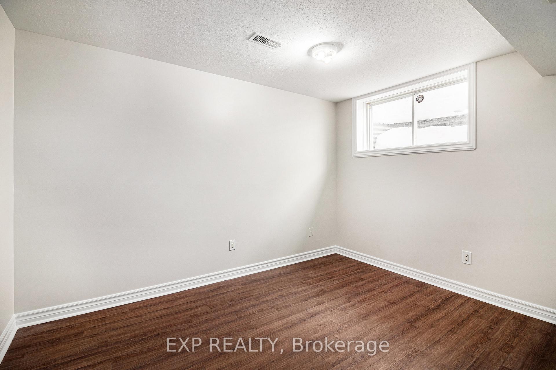 Photo 15 of 212 Bradwell Way, Ottawa, Blossom Park/Kemp Park/Findlay Creek — HOMEH