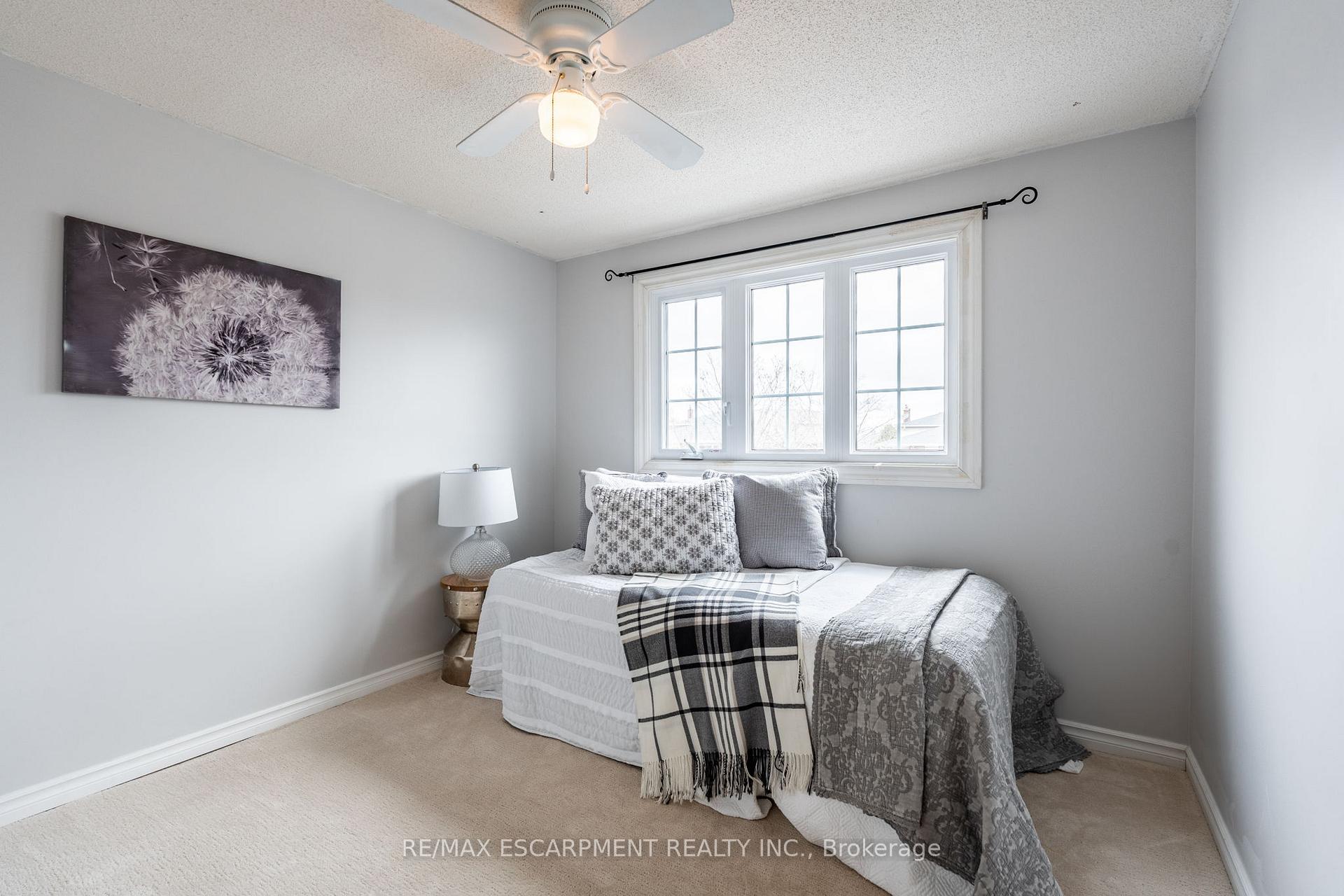 Photo 27 of 2345 Glastonbury Road, Burlington, Brant Hills — HOMEH