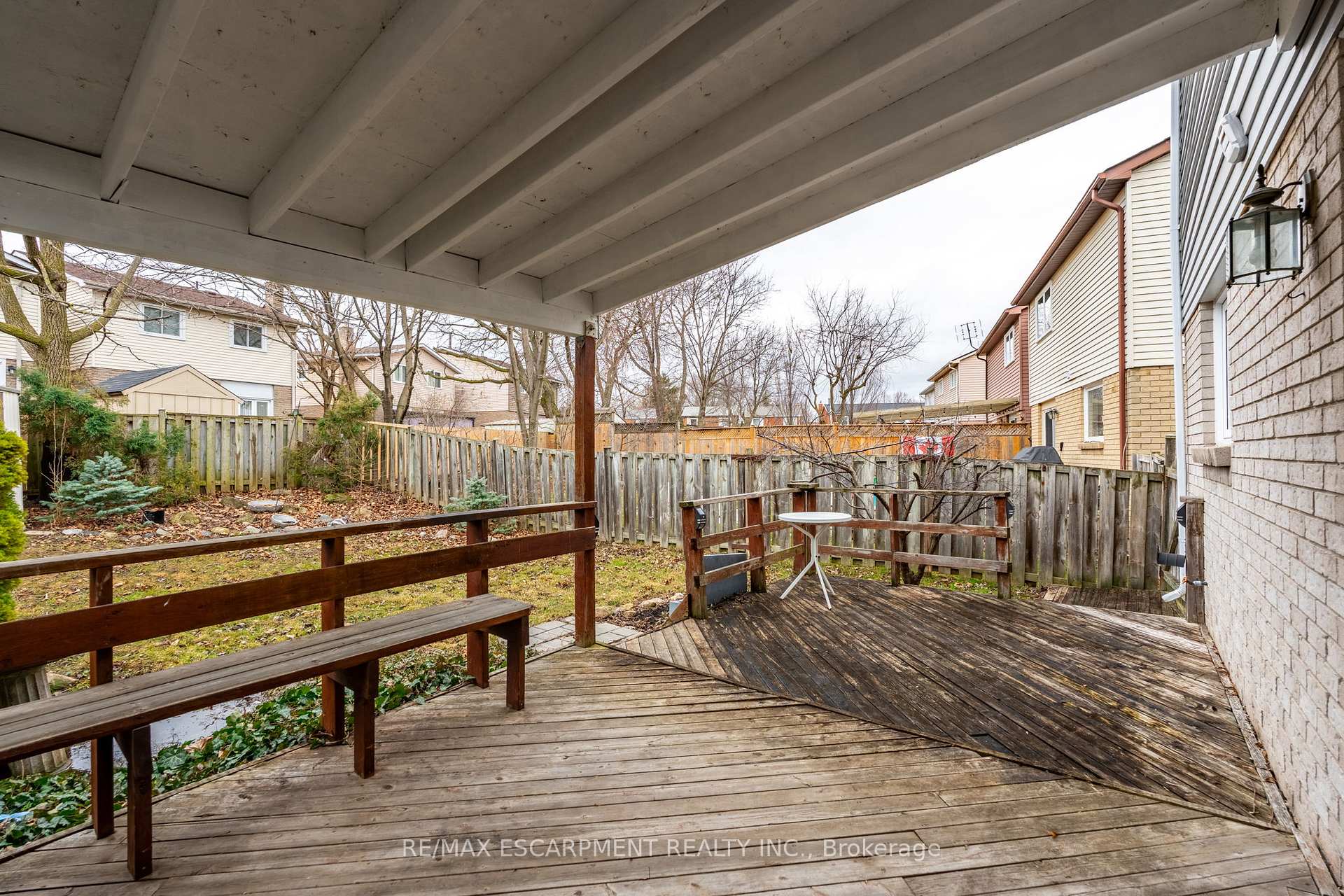 Photo 37 of 2345 Glastonbury Road, Burlington, Brant Hills — HOMEH