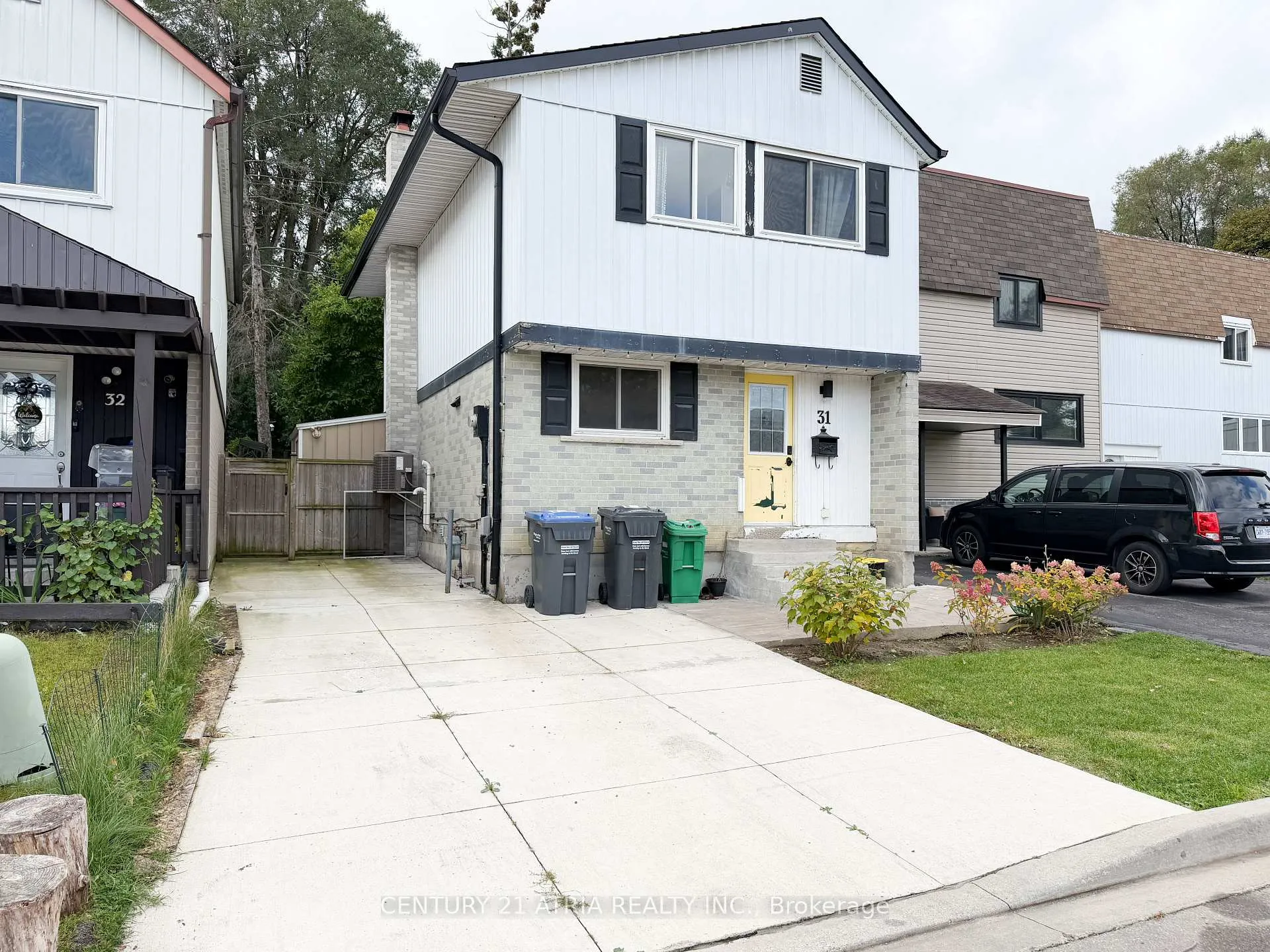 Front of 31 Hercules Court