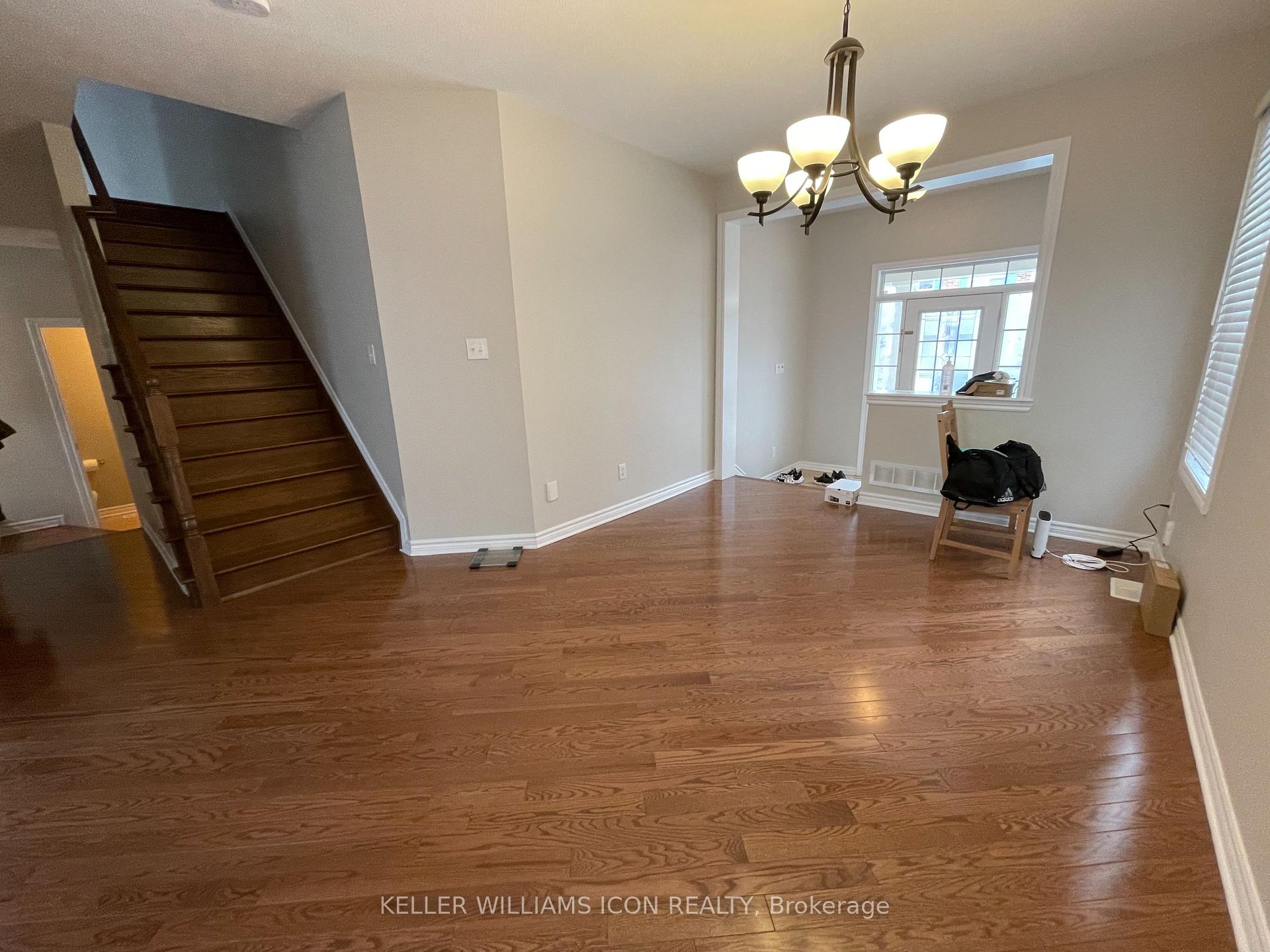 Photo 4 of 2532 Stone Cove Crescent, Ottawa, Barrhaven - Half Moon Bay — HOMEH