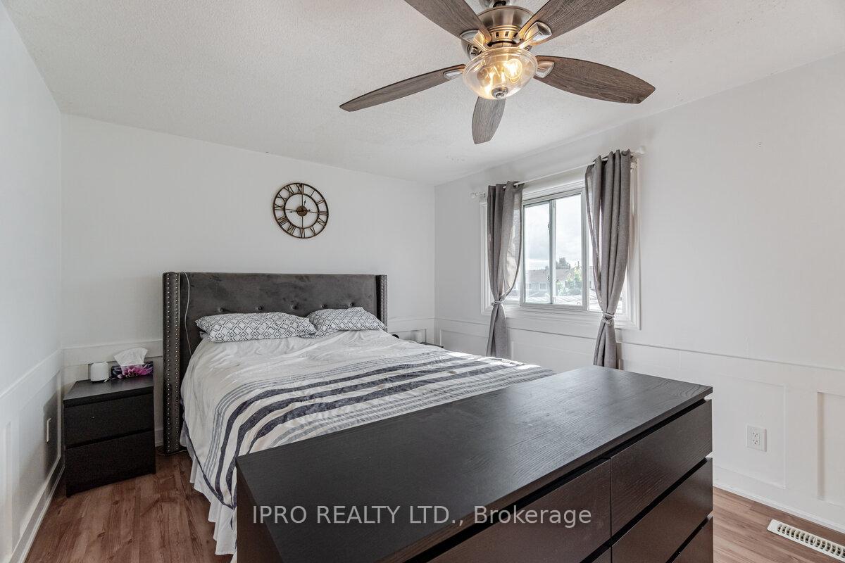 Photo 5 of 258 Royal Salisbury Way, Brampton, Madoc — HOMEH