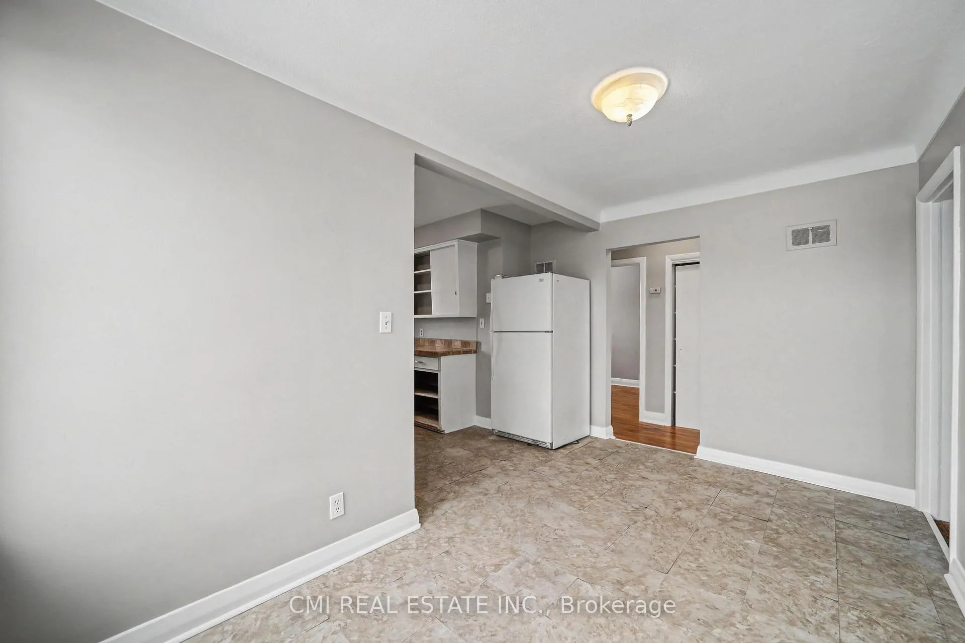 Photo 10 of 469 Scenic Dr, Hamilton, Westcliffe — HOMEH