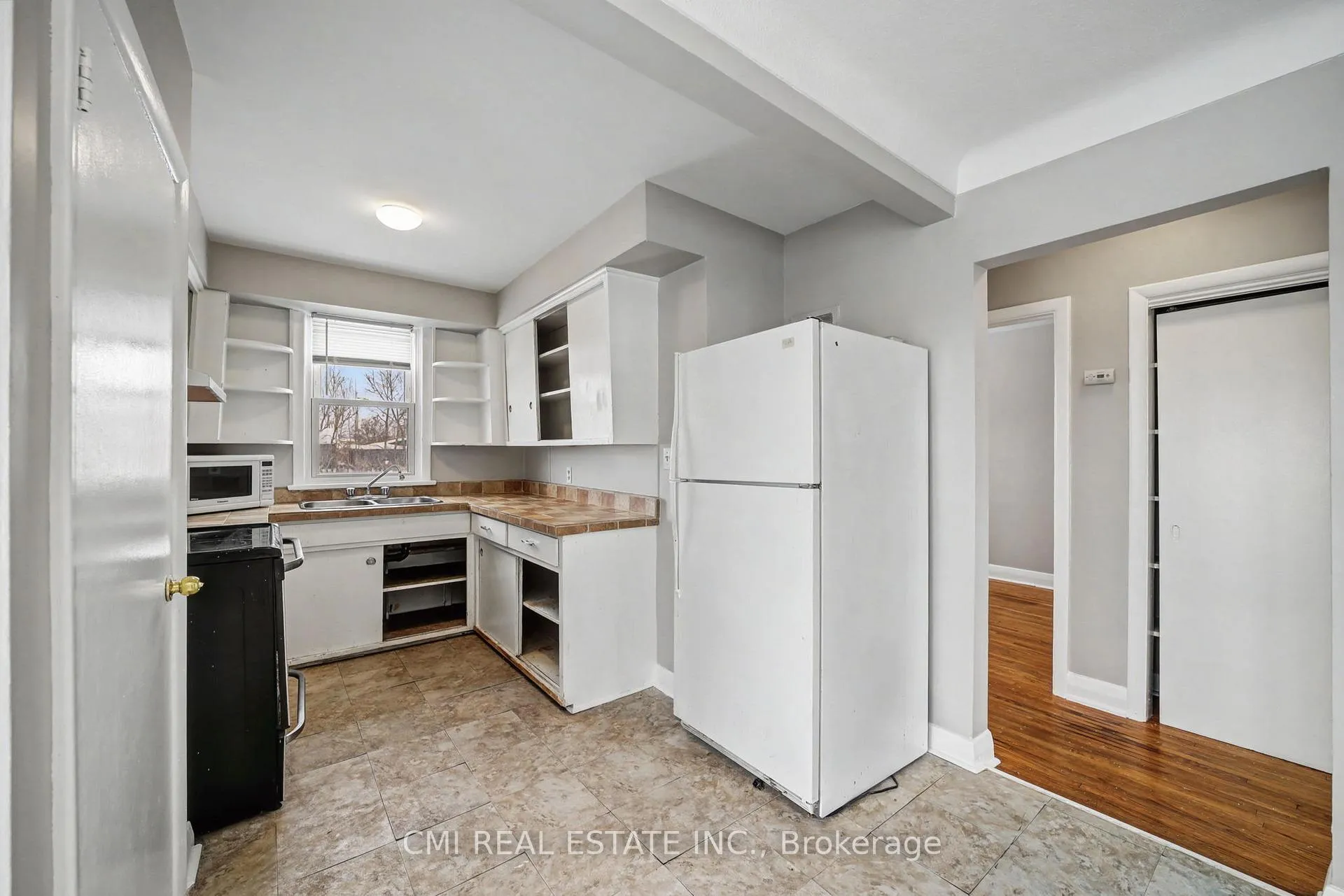 Photo 12 of 469 Scenic Dr, Hamilton, Westcliffe — HOMEH