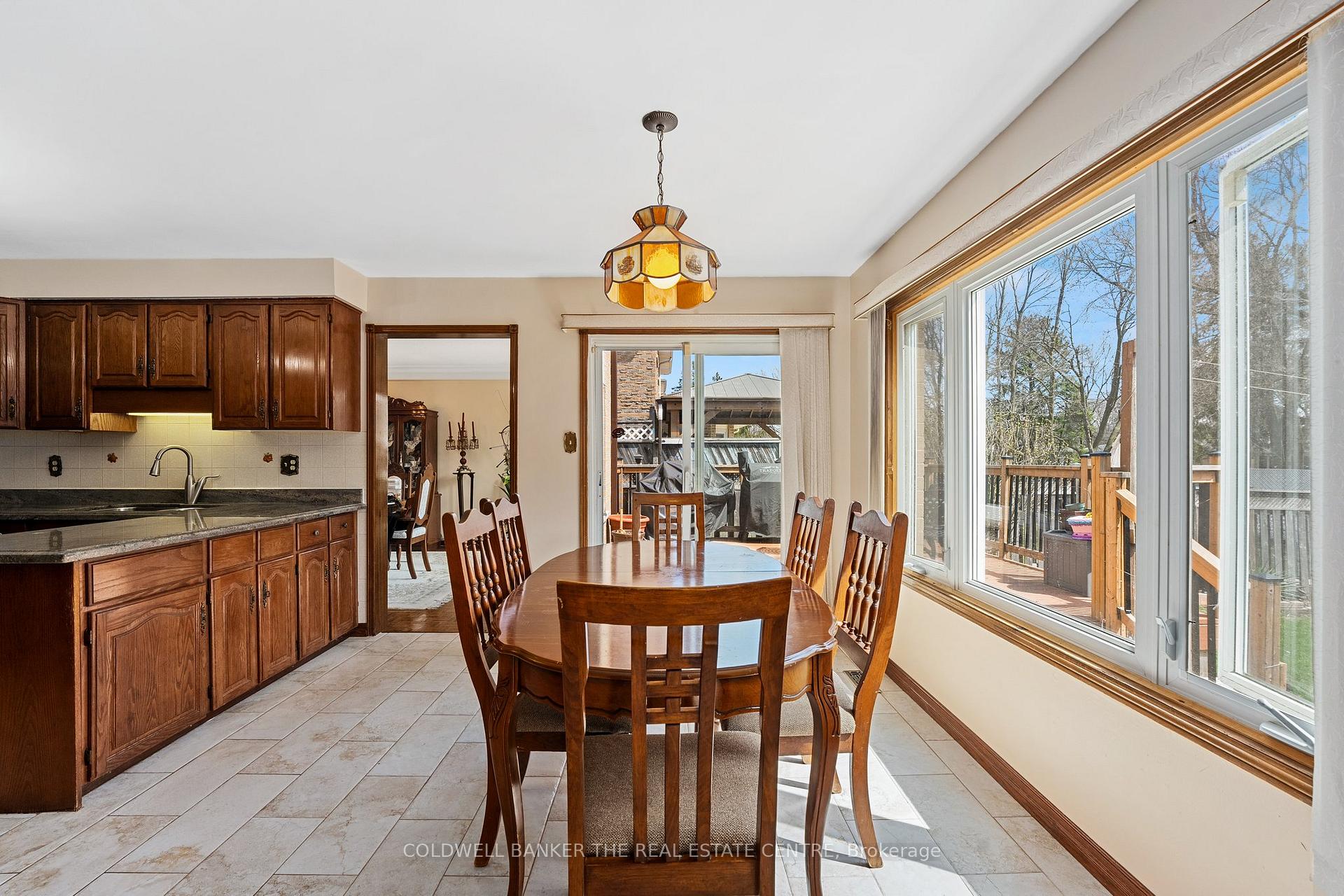 Photo 13 of 55 Blyth Street N, Richmond Hill, Oak Ridges — HOMEH
