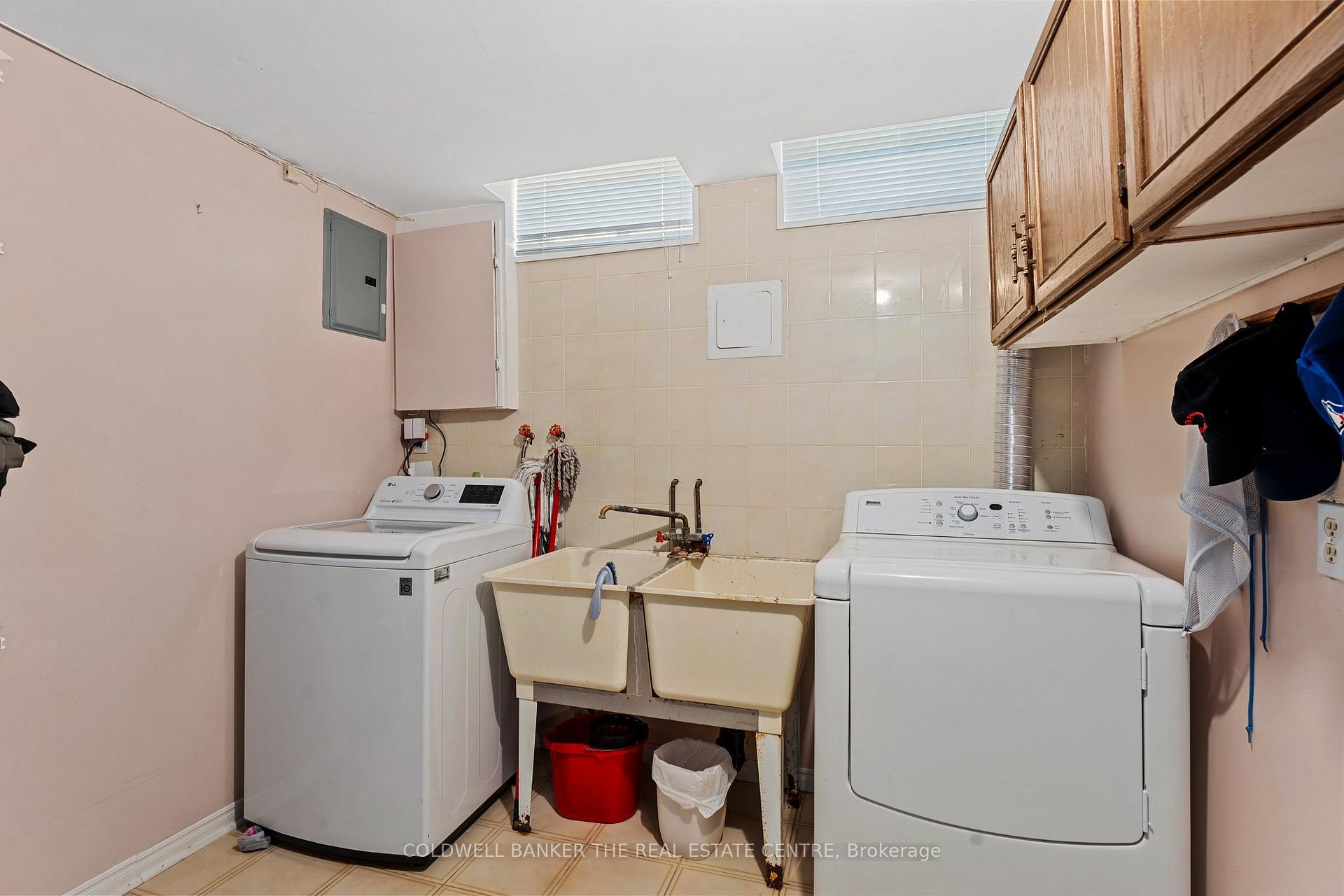 Photo 30 of 55 Blyth Street N, Richmond Hill, Oak Ridges — HOMEH