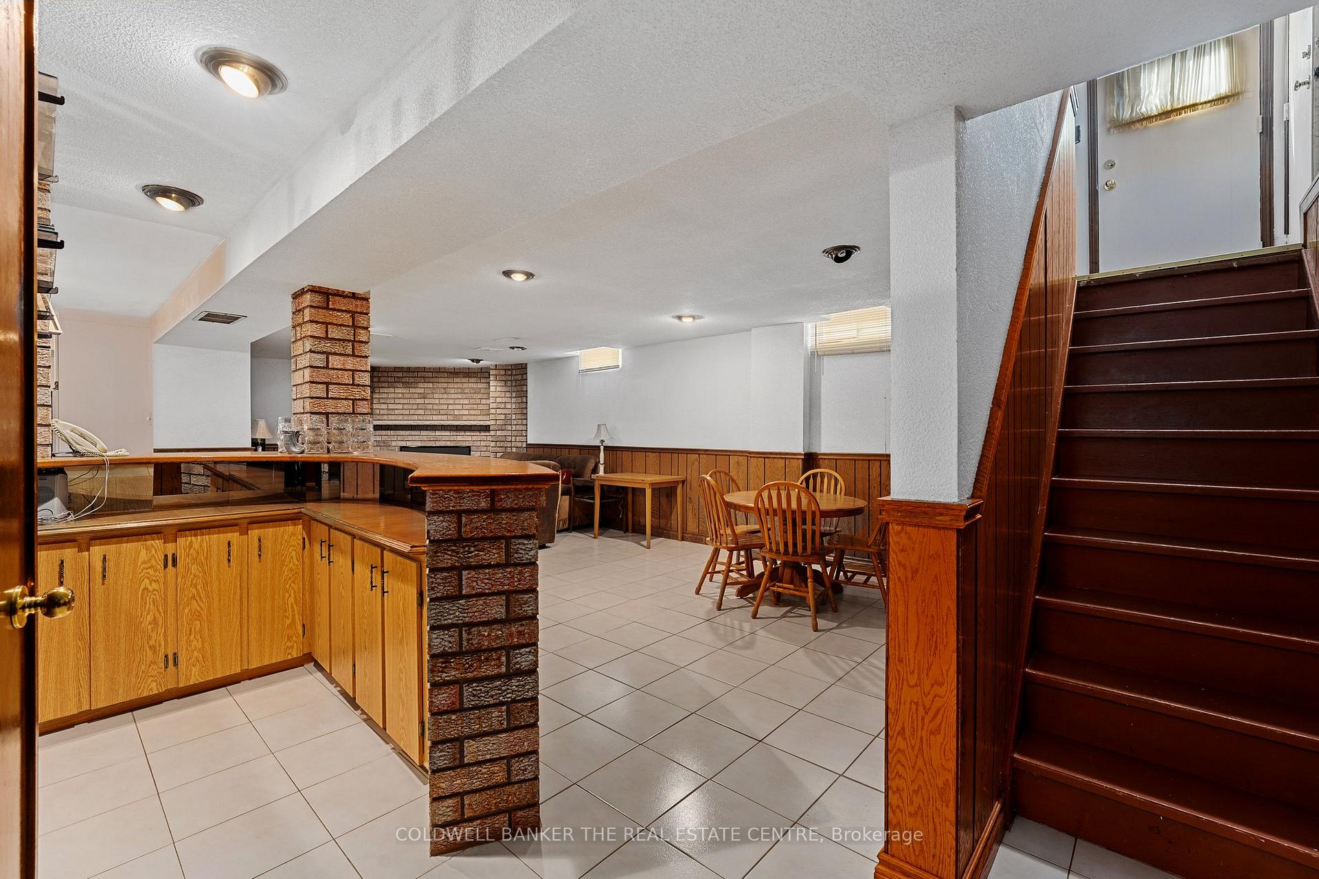 Photo 32 of 55 Blyth Street N, Richmond Hill, Oak Ridges — HOMEH