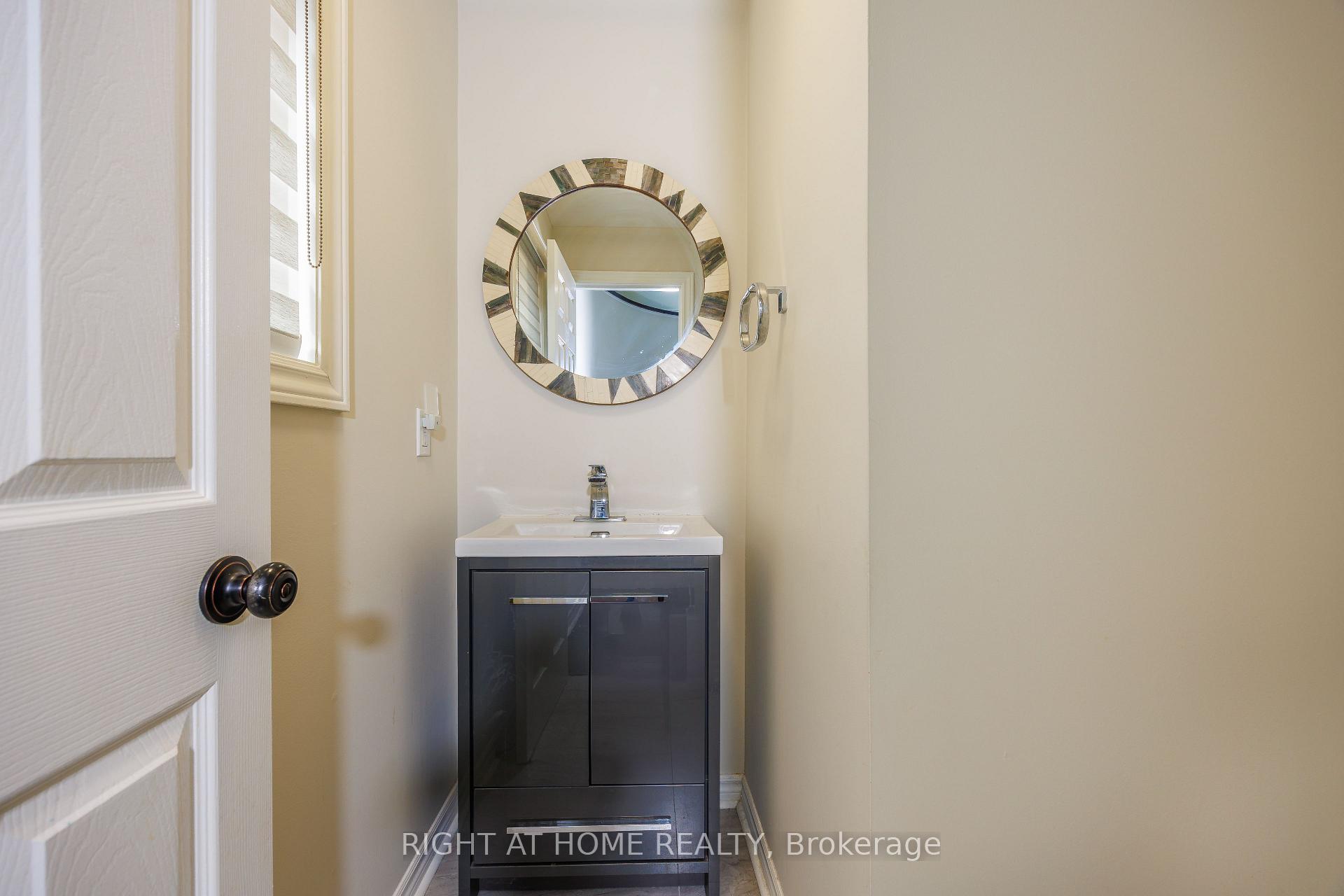 Photo 16 of 47 Lamont Crescent, Barrie, Ardagh — HOMEH