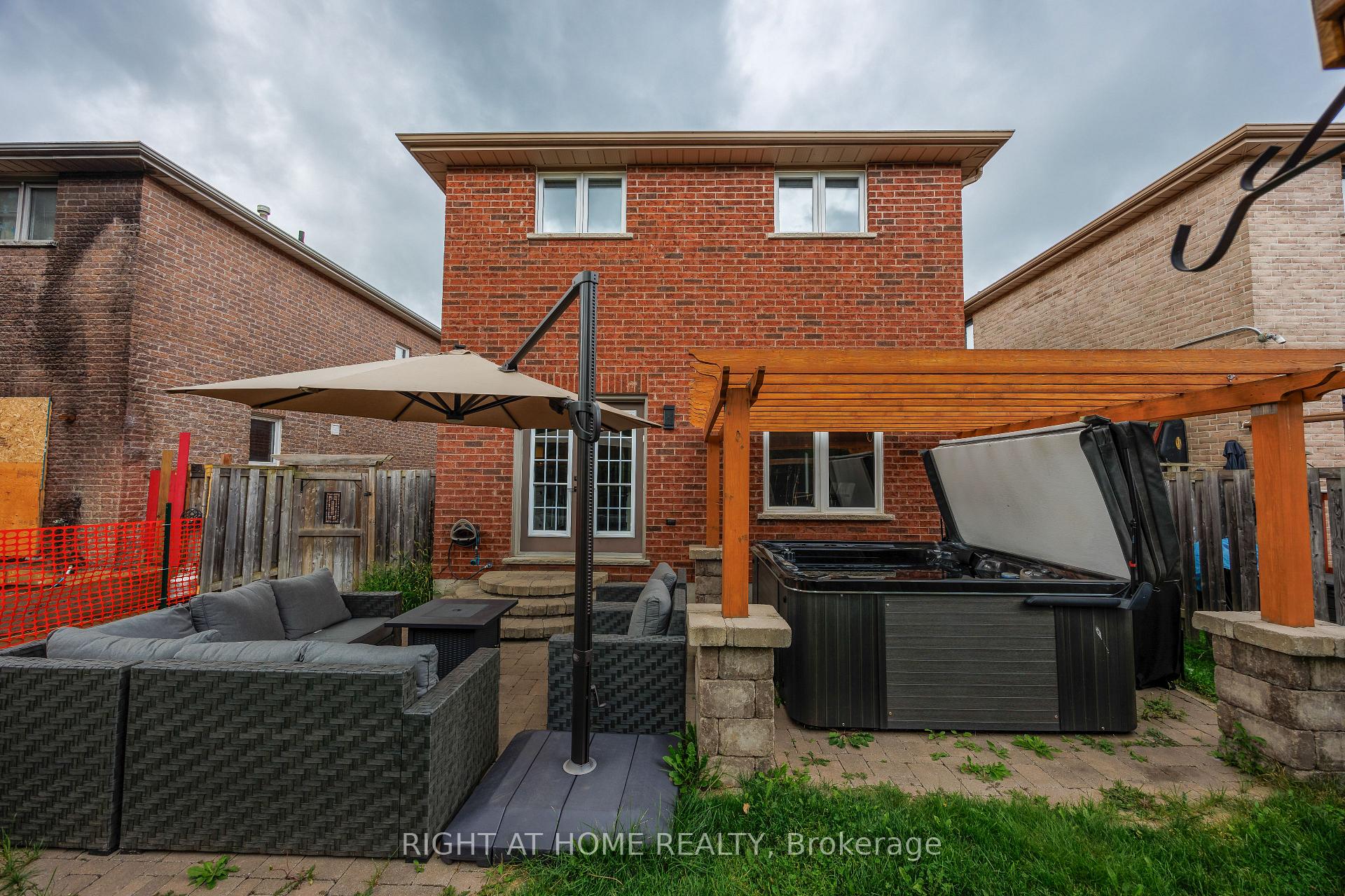 Photo 42 of 47 Lamont Crescent, Barrie, Ardagh — HOMEH