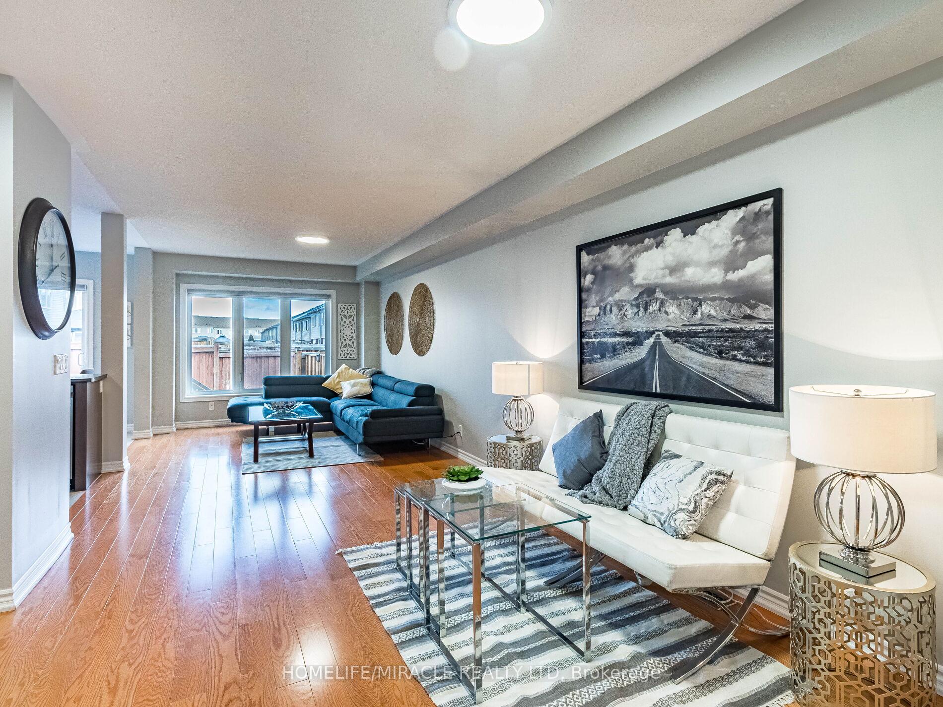 Photo 5 of 50 Great Gabe Crescent, Oshawa, Windfields — HOMEH