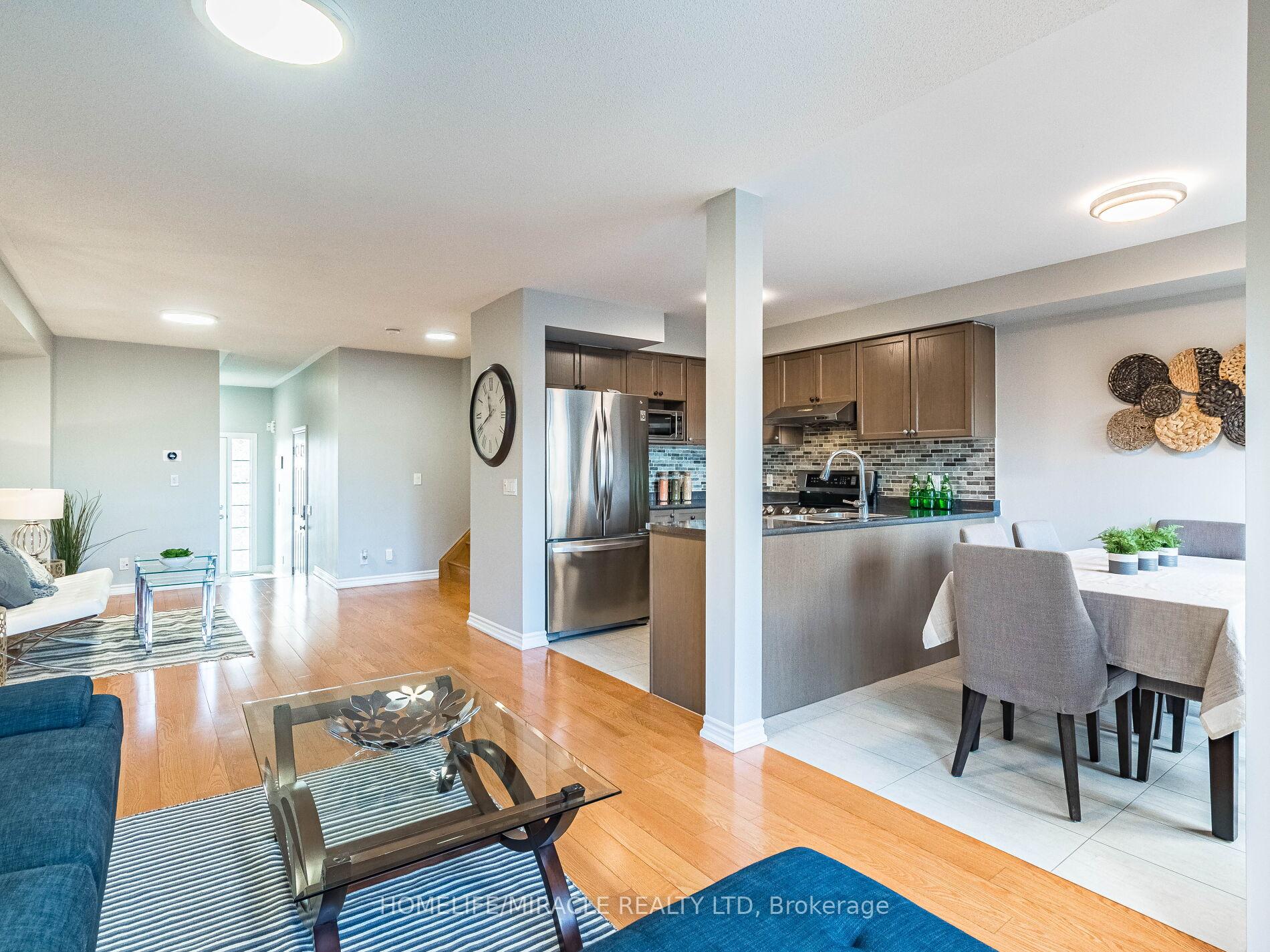 Photo 14 of 50 Great Gabe Crescent, Oshawa, Windfields — HOMEH