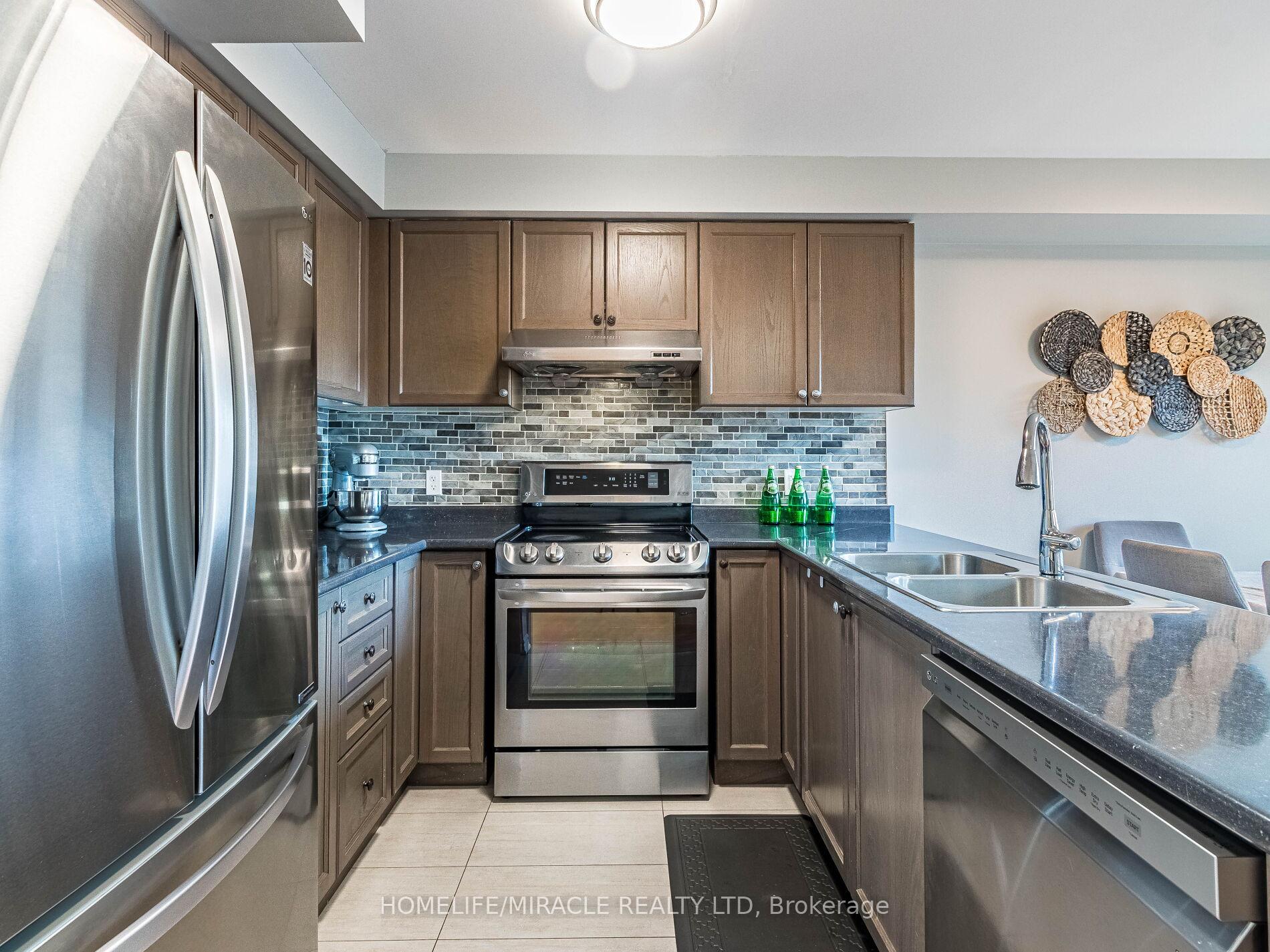 Photo 17 of 50 Great Gabe Crescent, Oshawa, Windfields — HOMEH