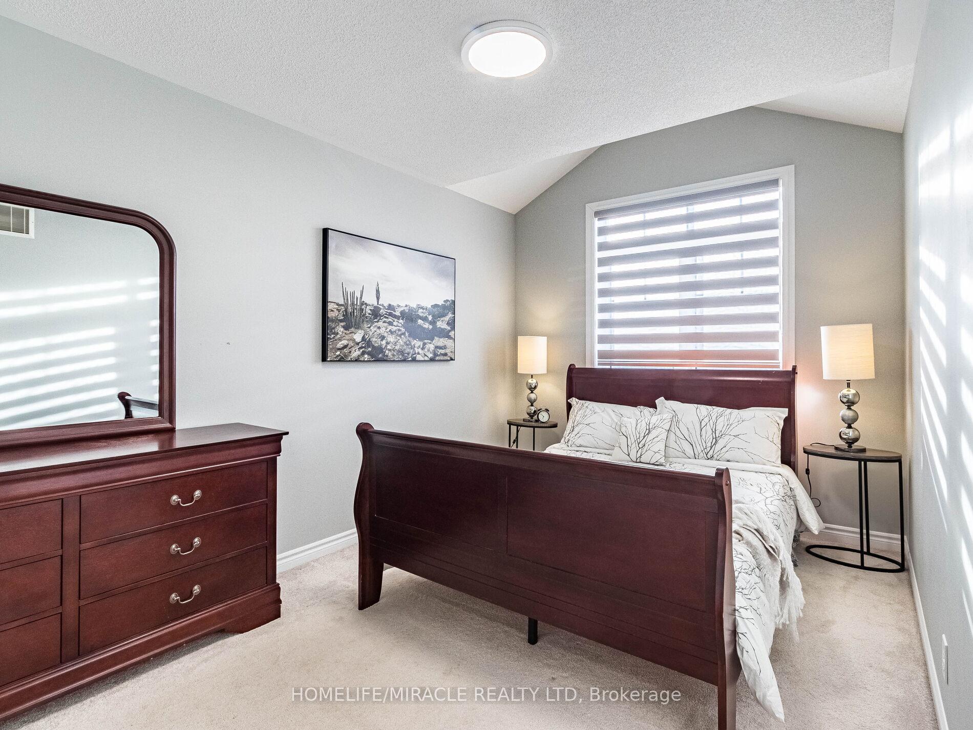 Photo 30 of 50 Great Gabe Crescent, Oshawa, Windfields — HOMEH