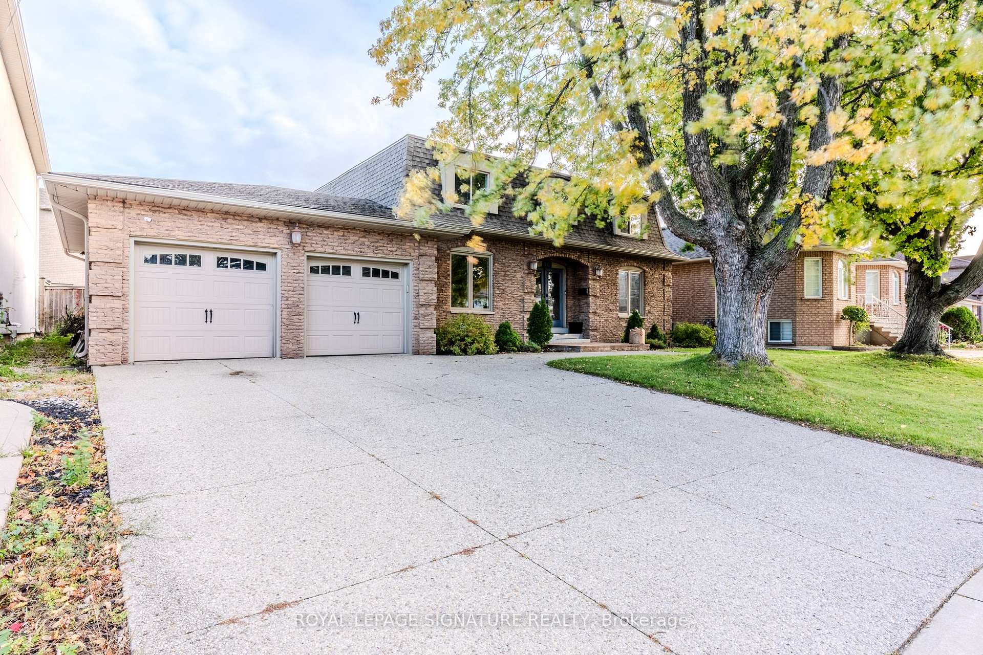Photo 2 of 158 Chester Avenue, Hamilton, Gourley — HOMEH