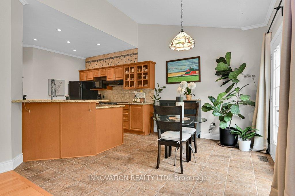 Photo 14 of 136 Lamplighters Drive, Ottawa, Barrhaven - Cedargrove/Fraserdale — HOMEH